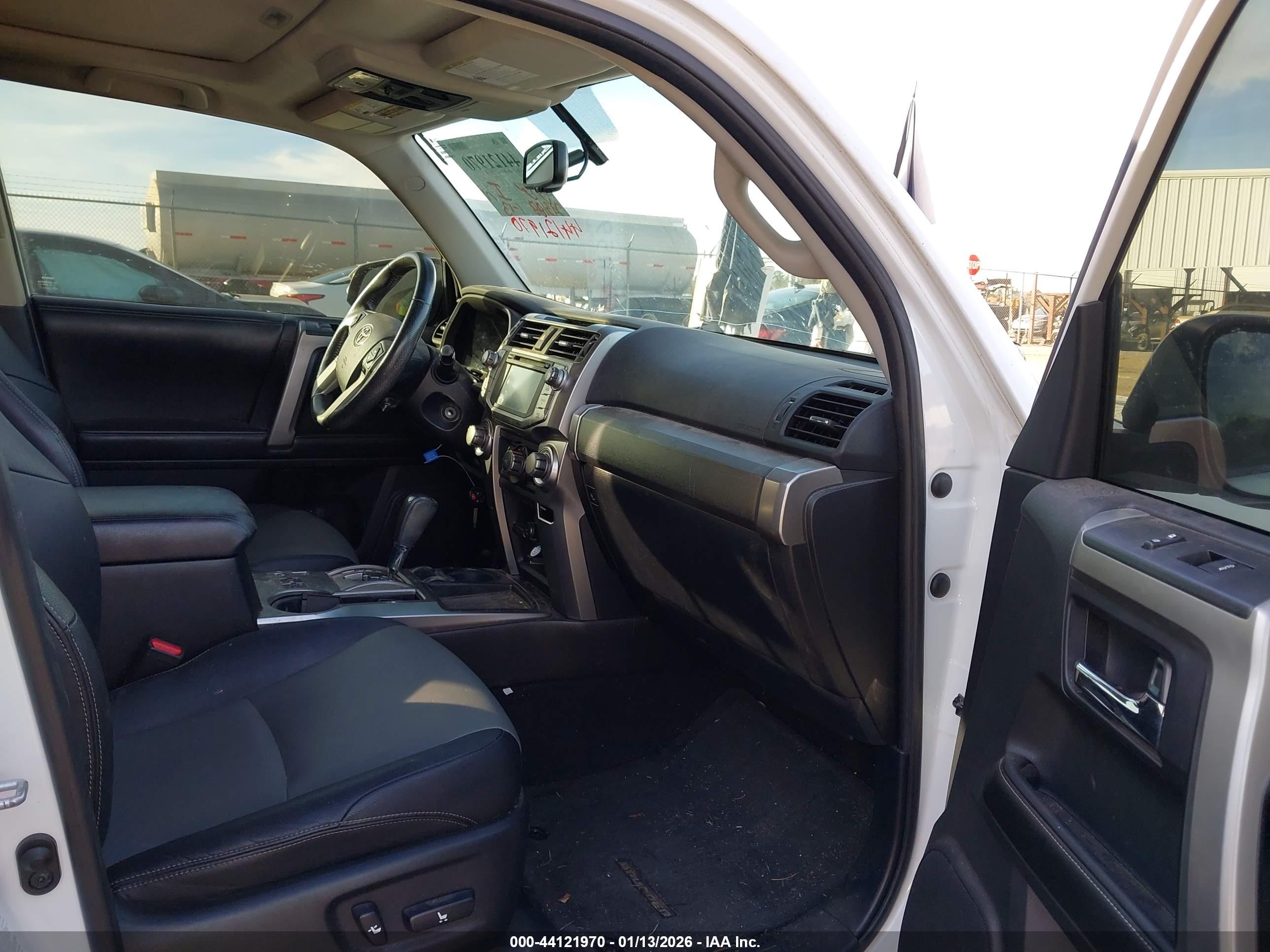TOYOTA 4RUNNER image 5