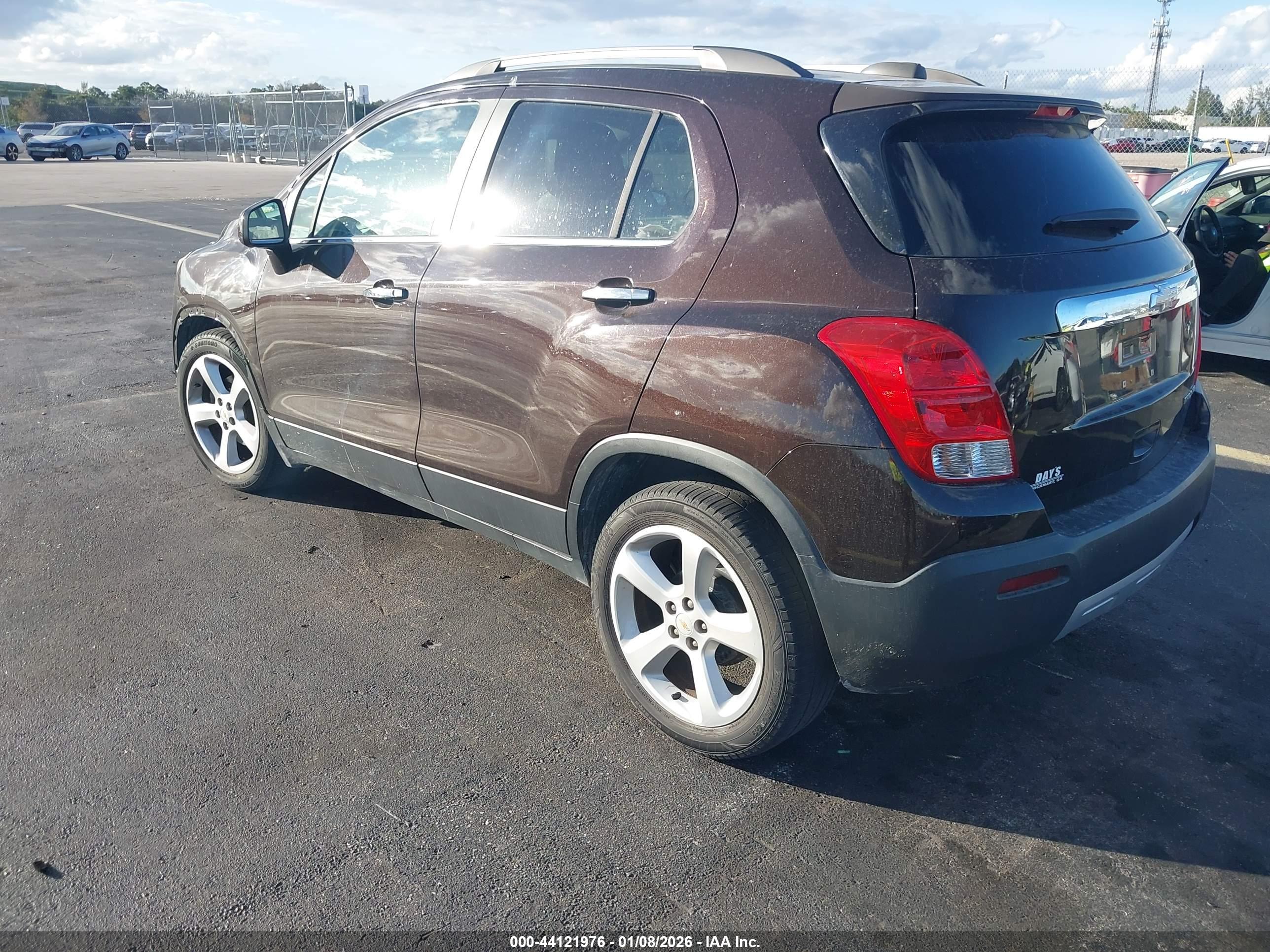 CHEVROLET TRAX image 3