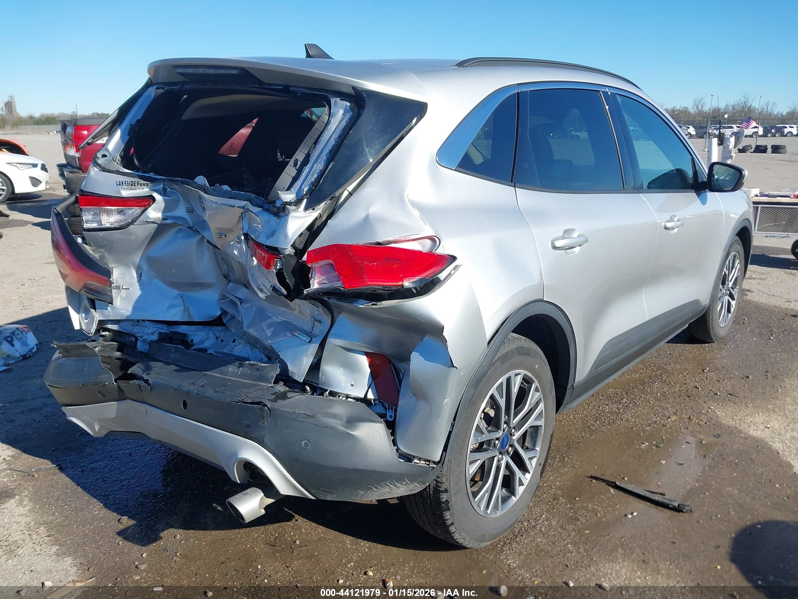 FORD ESCAPE image 4