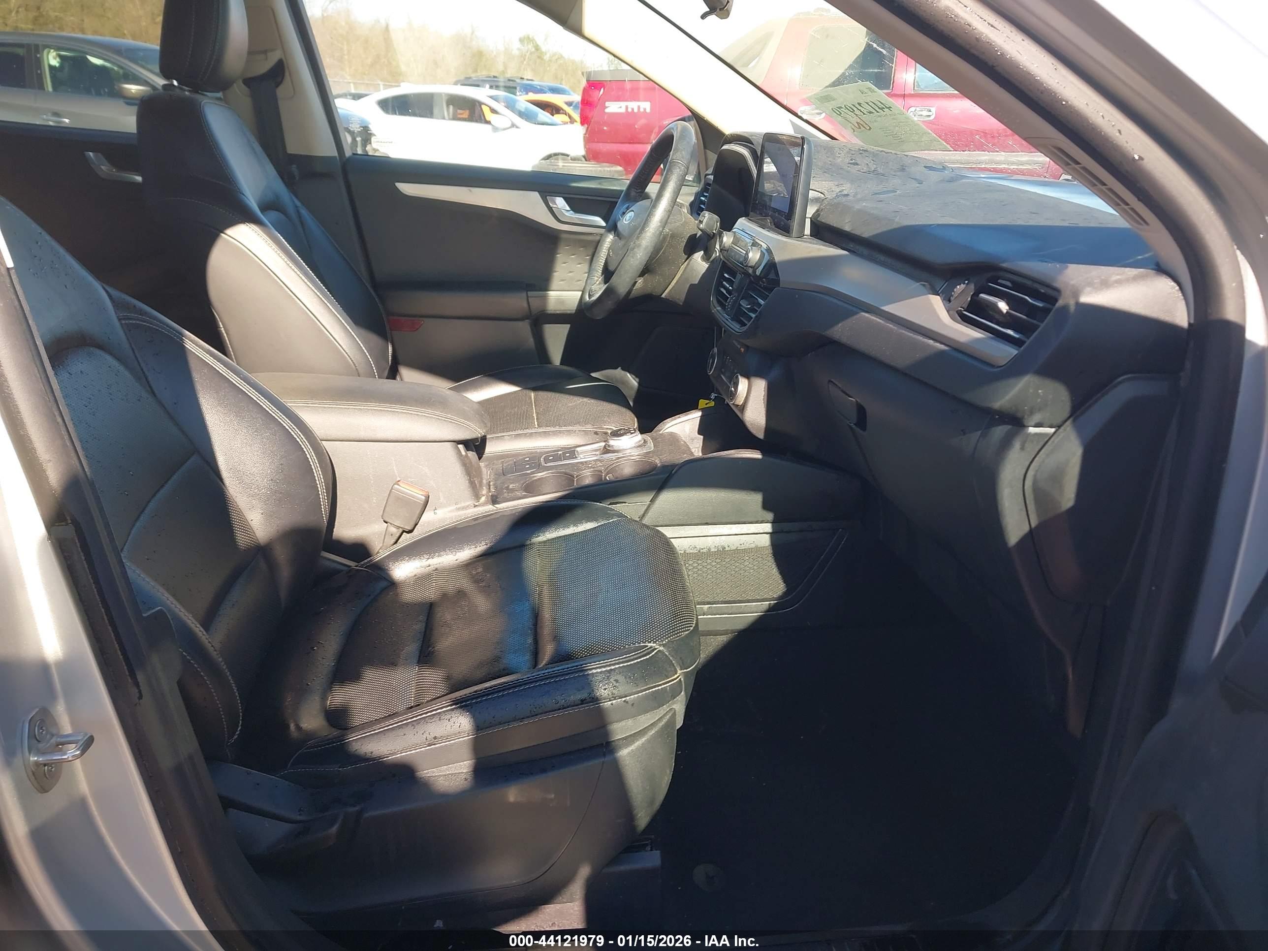 FORD ESCAPE image 5