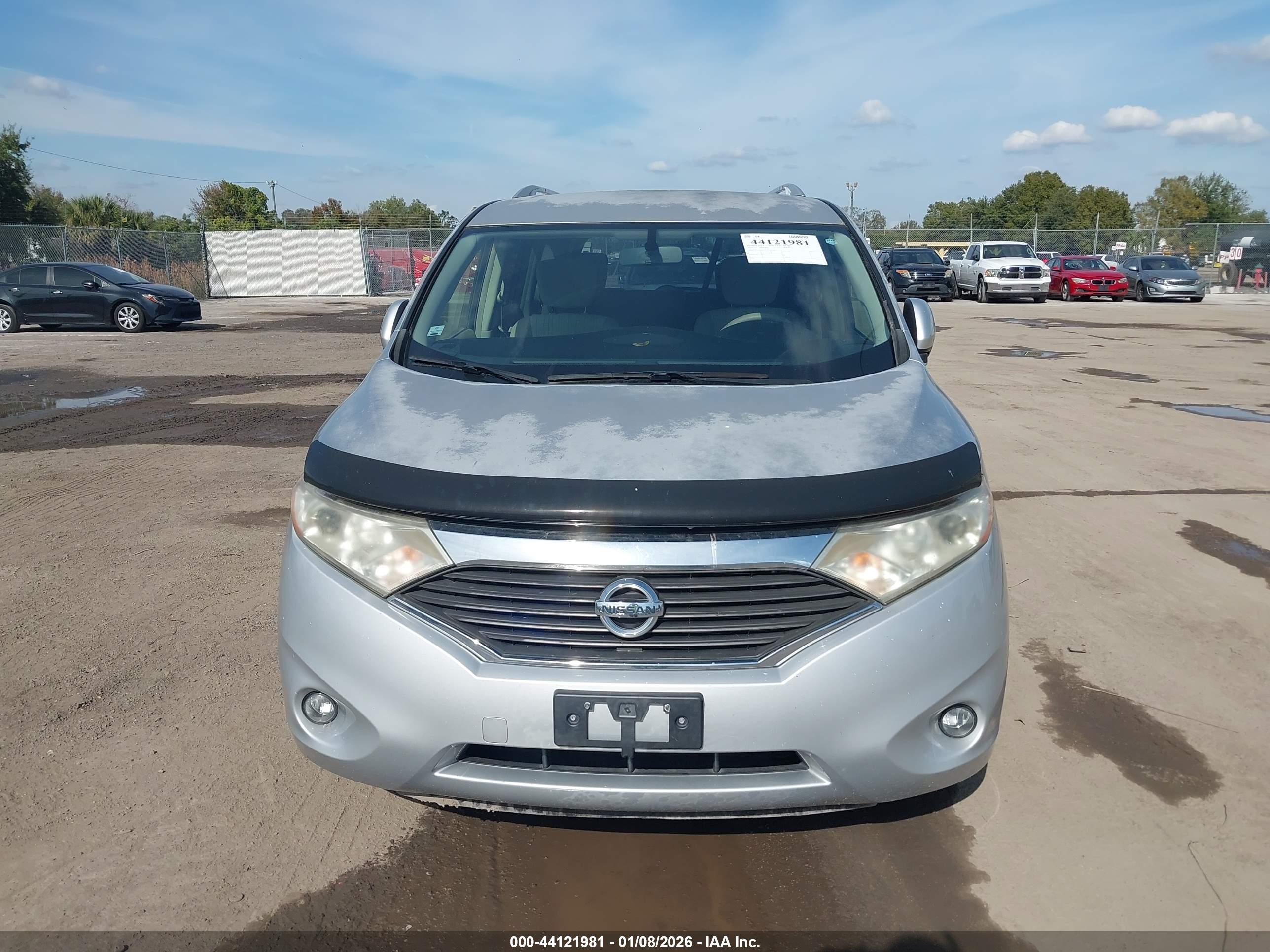 NISSAN QUEST image 6
