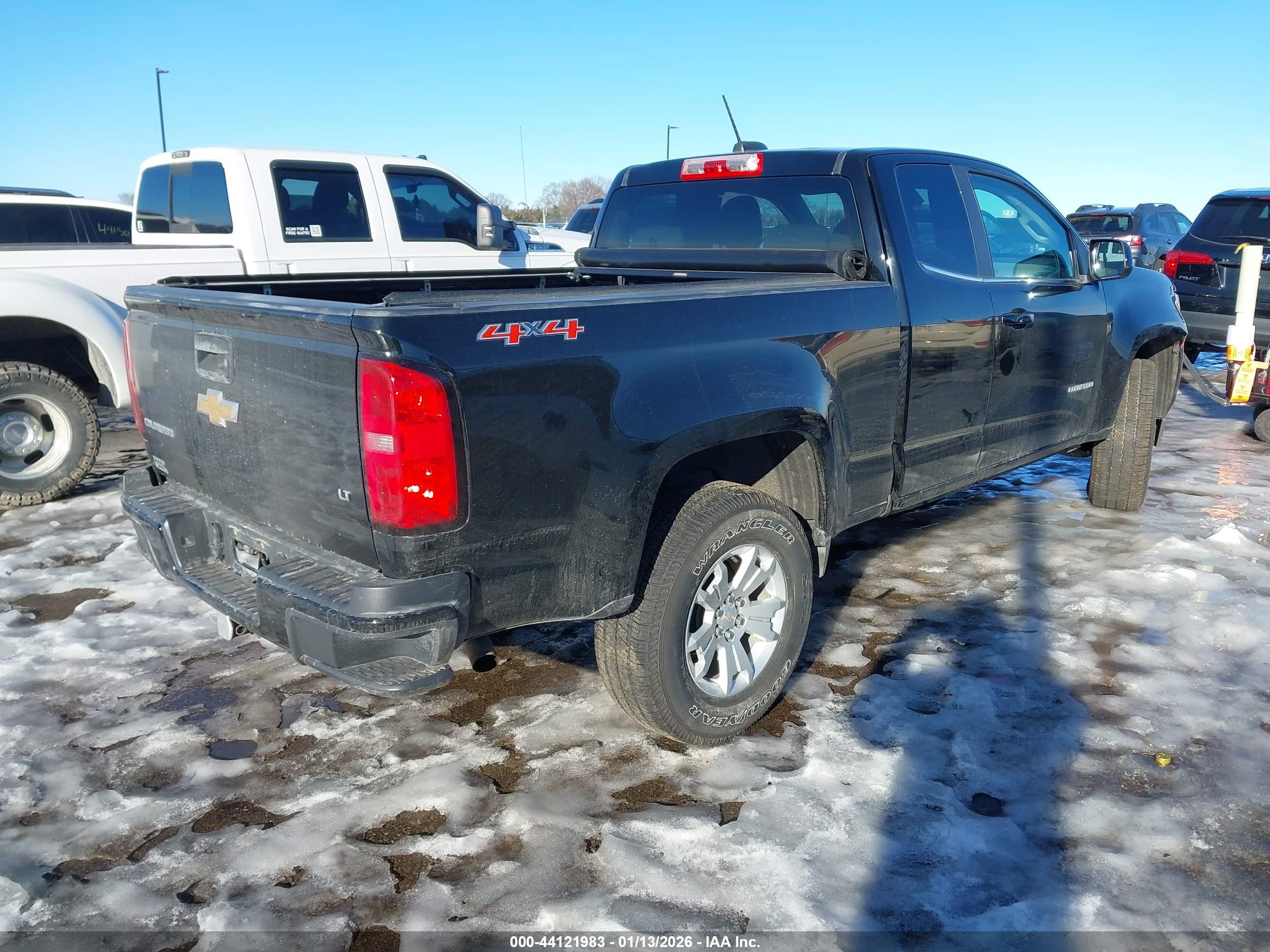 CHEVROLET COLORADO image 4