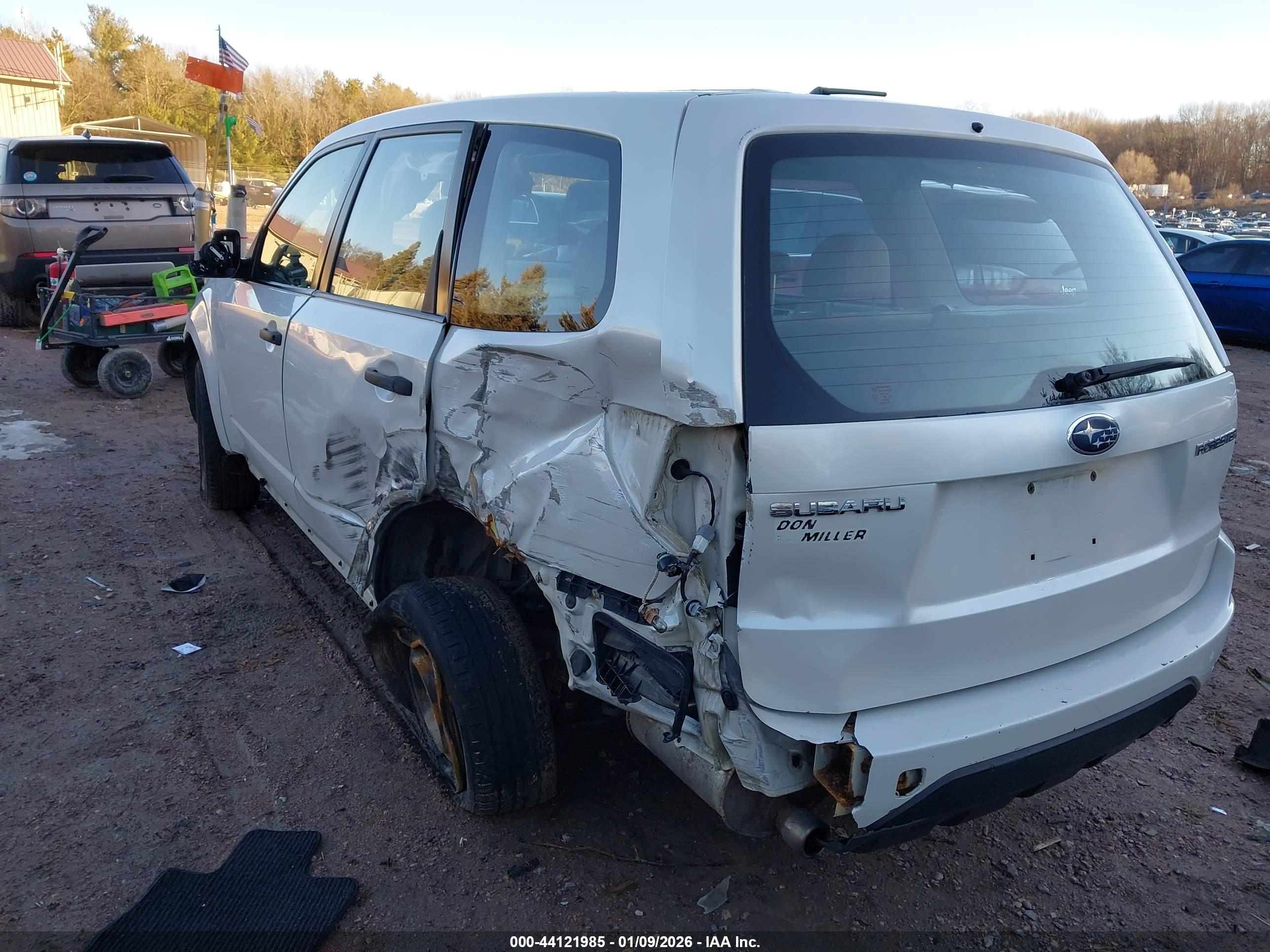 SUBARU FORESTER image 3