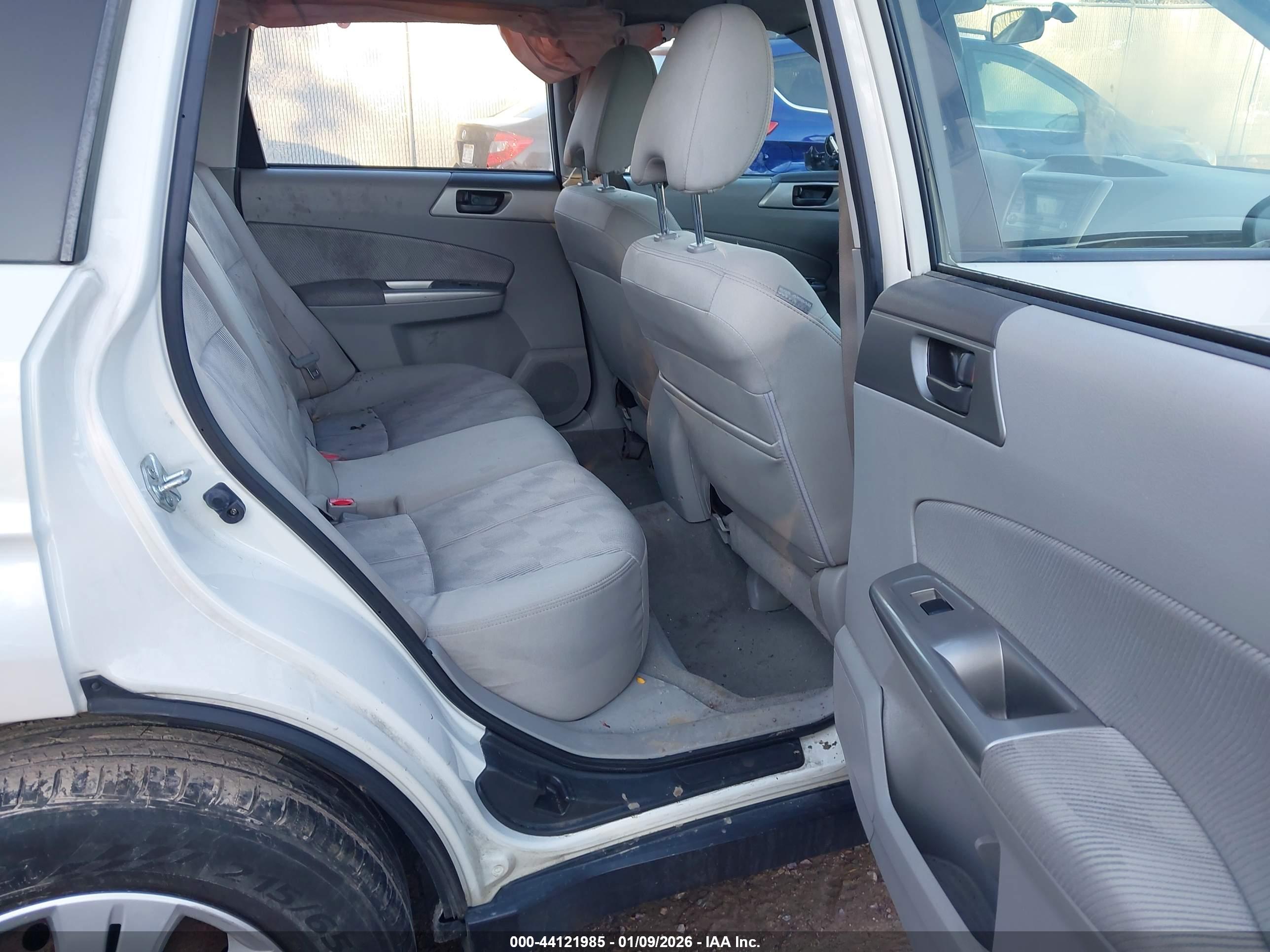 SUBARU FORESTER image 8