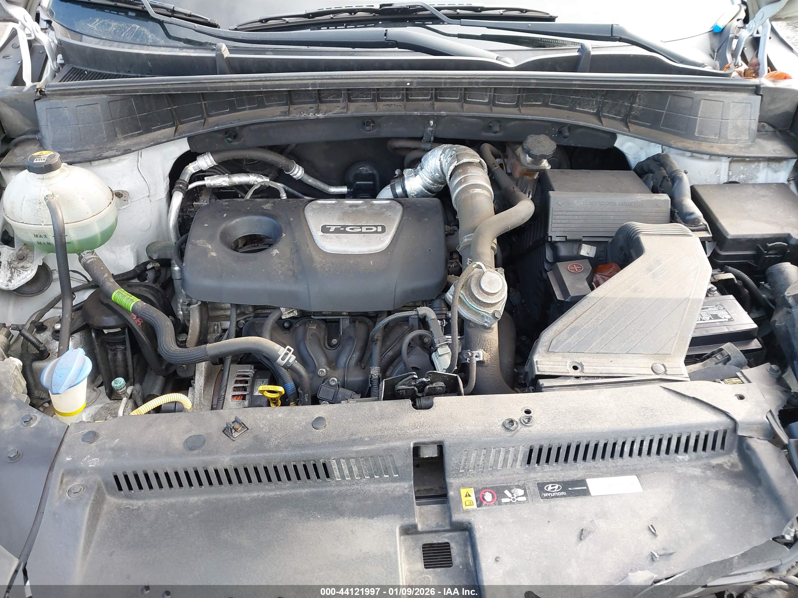 HYUNDAI TUCSON image 10