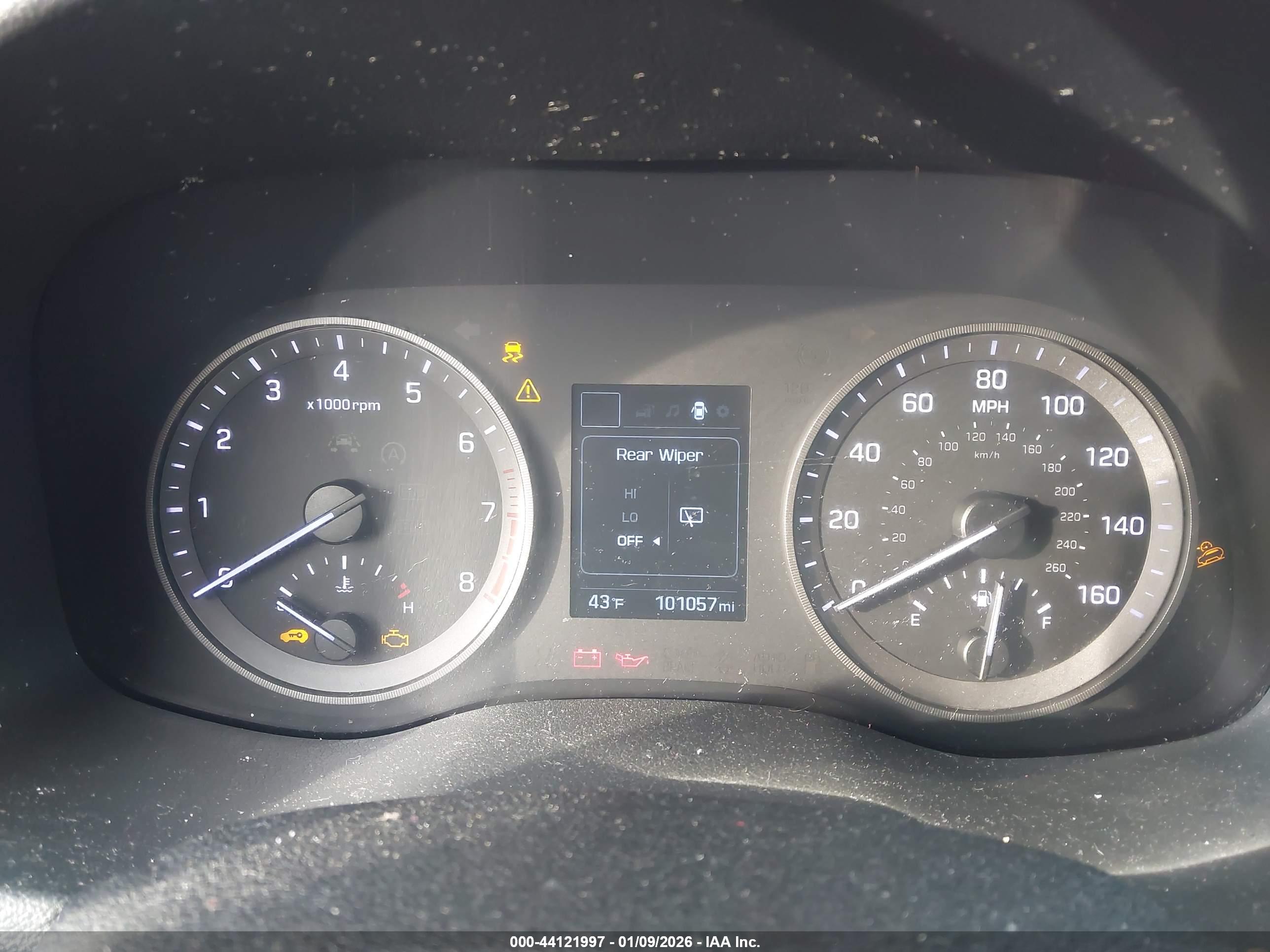 HYUNDAI TUCSON image 7