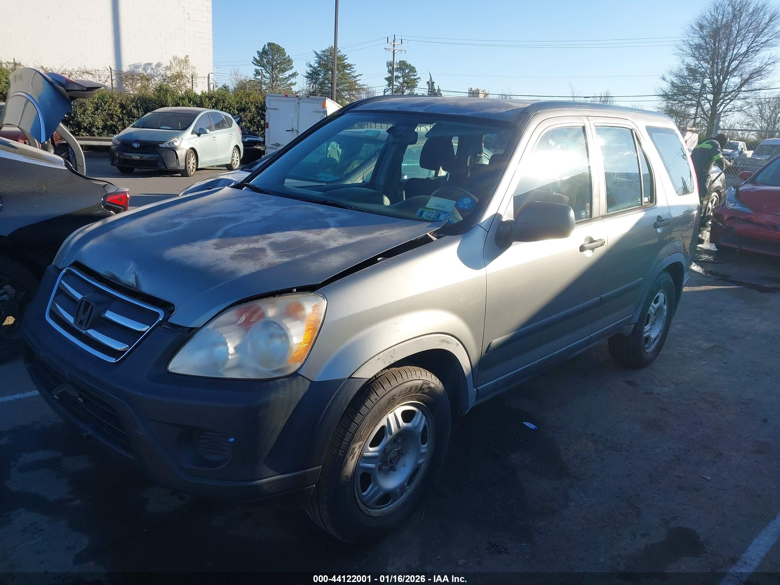 HONDA CR-V image 2