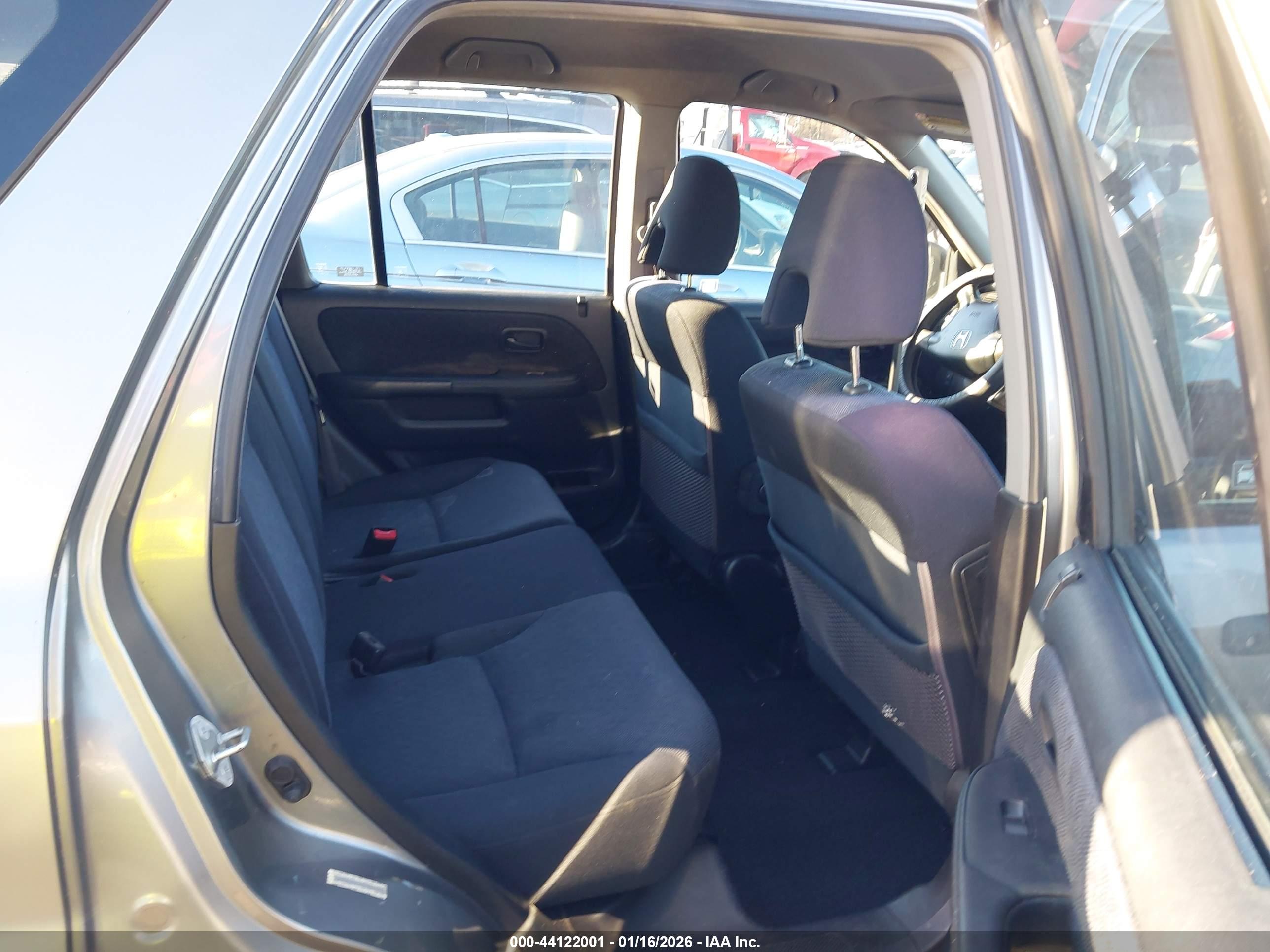 HONDA CR-V image 8