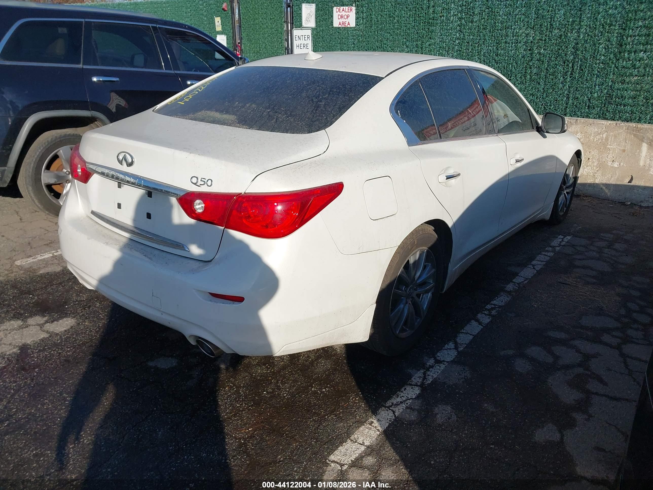 INFINITI Q50 image 4