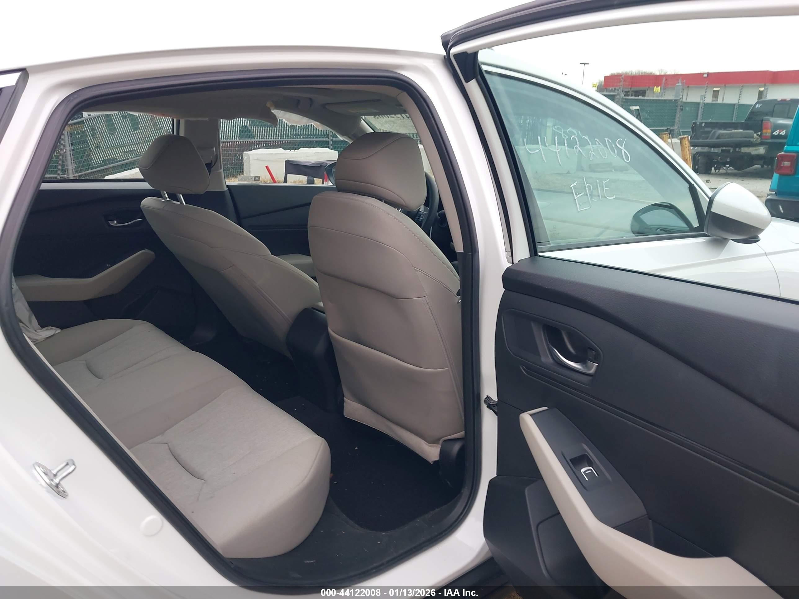HONDA ACCORD image 8
