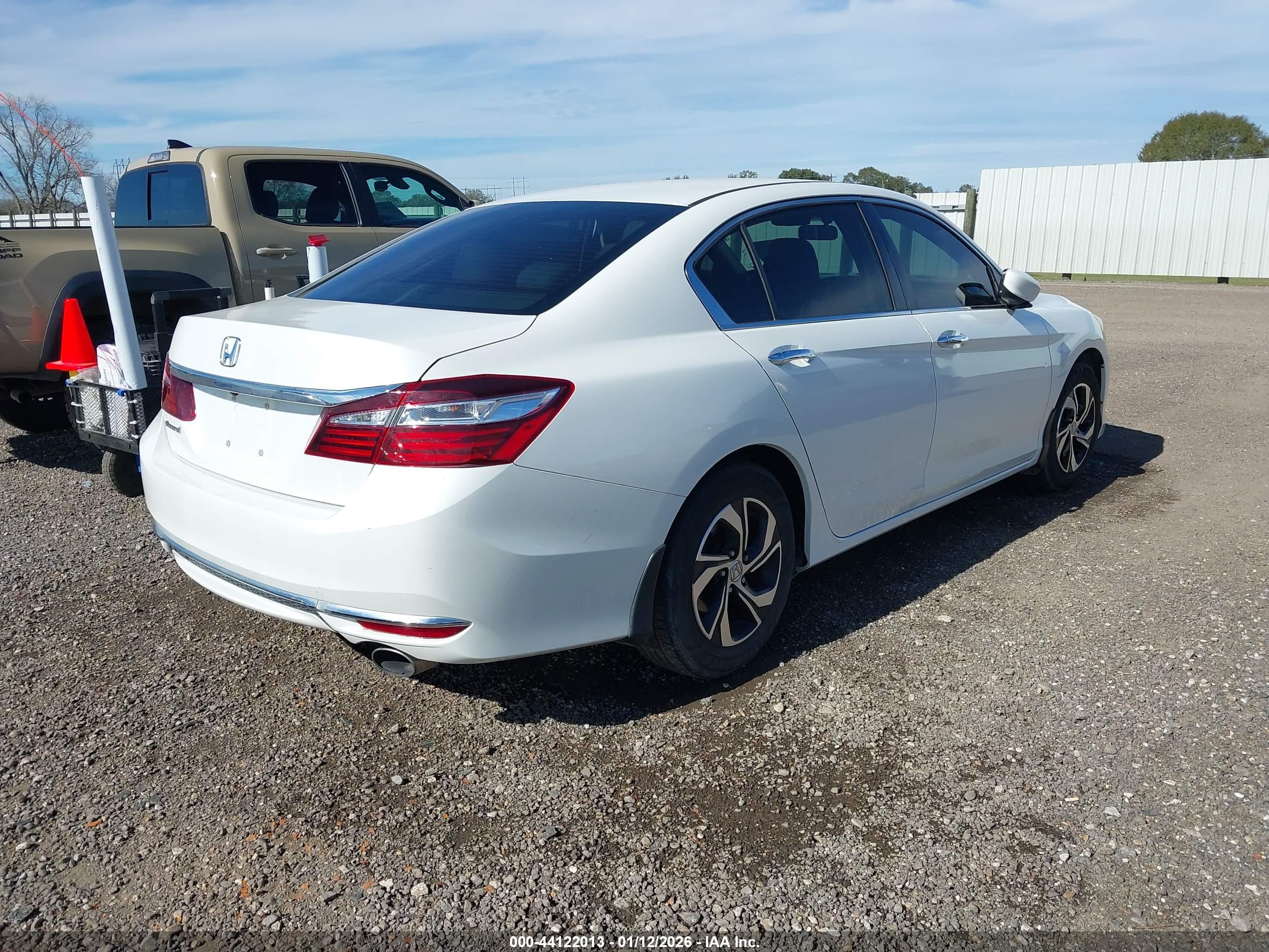 HONDA ACCORD image 4