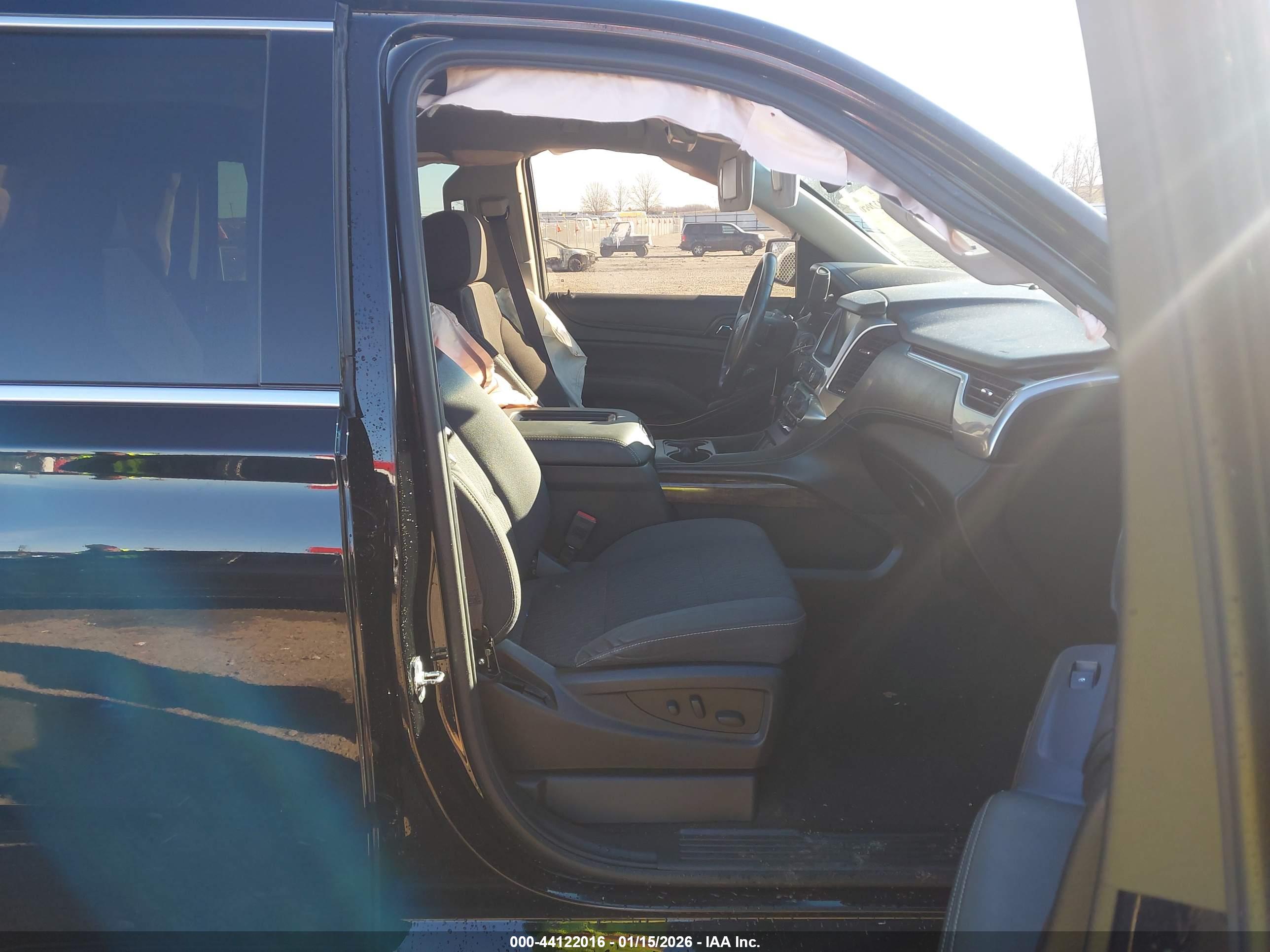 CHEVROLET TAHOE image 5