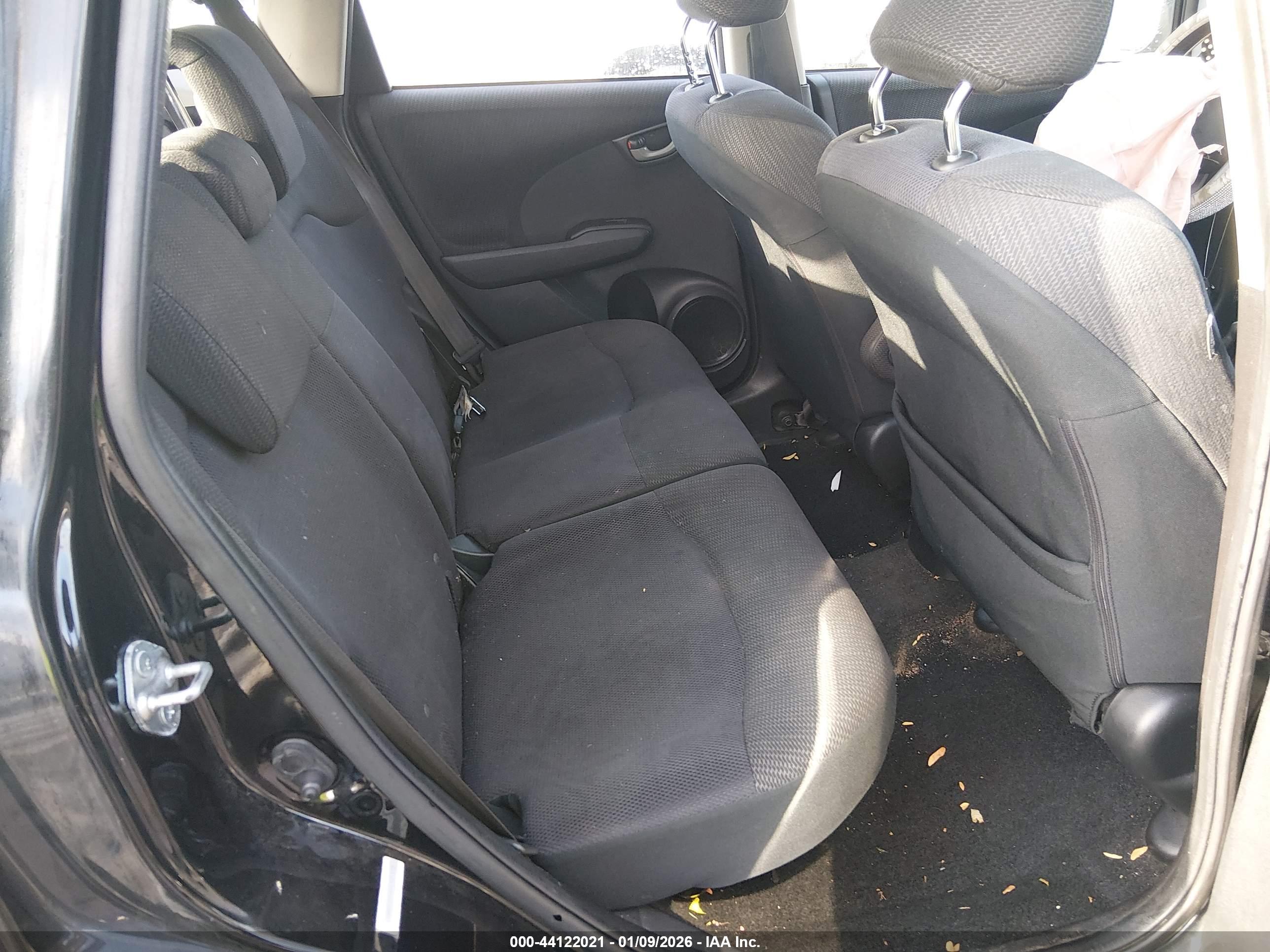 HONDA FIT image 8