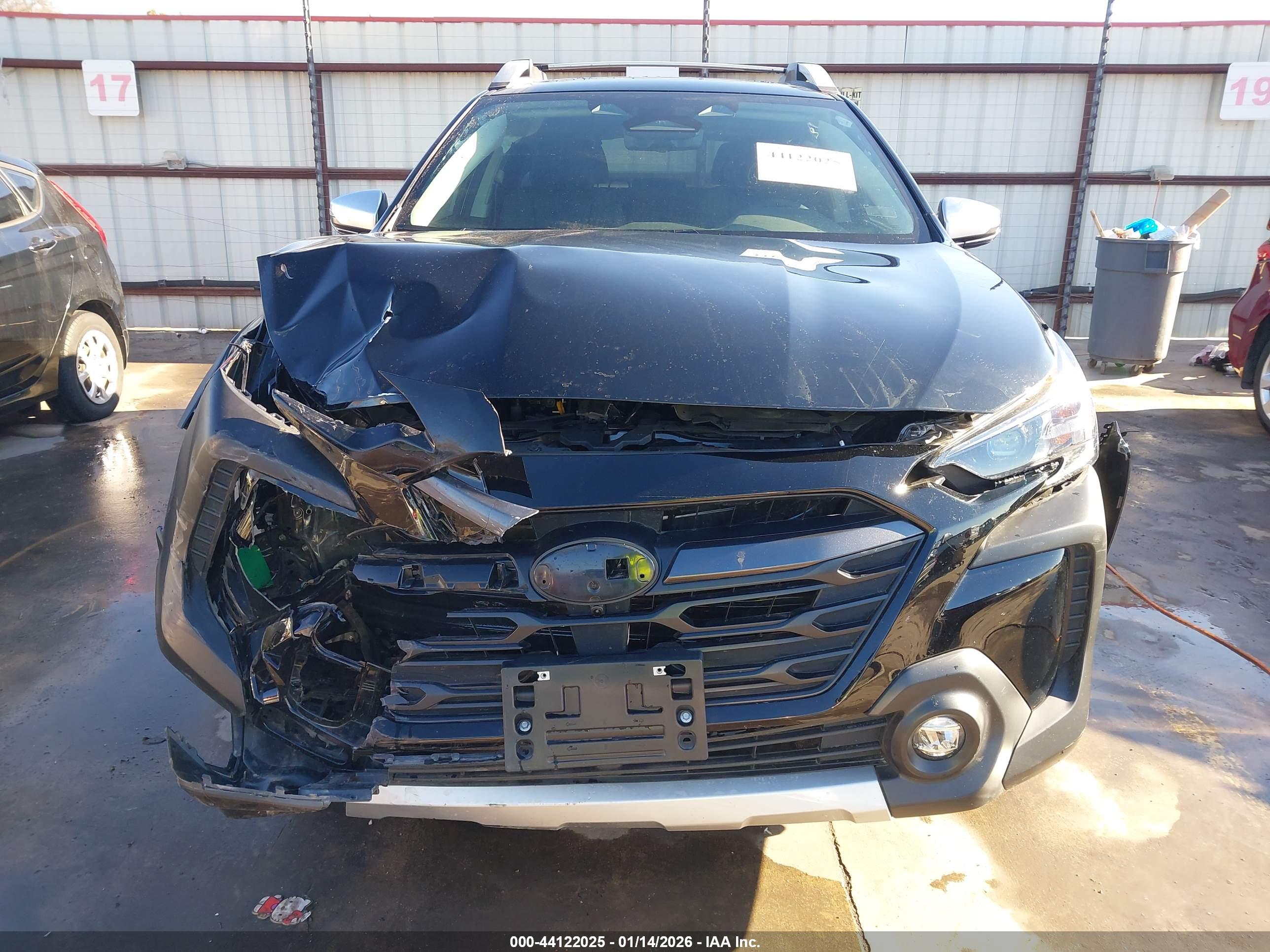 SUBARU OUTBACK image 6