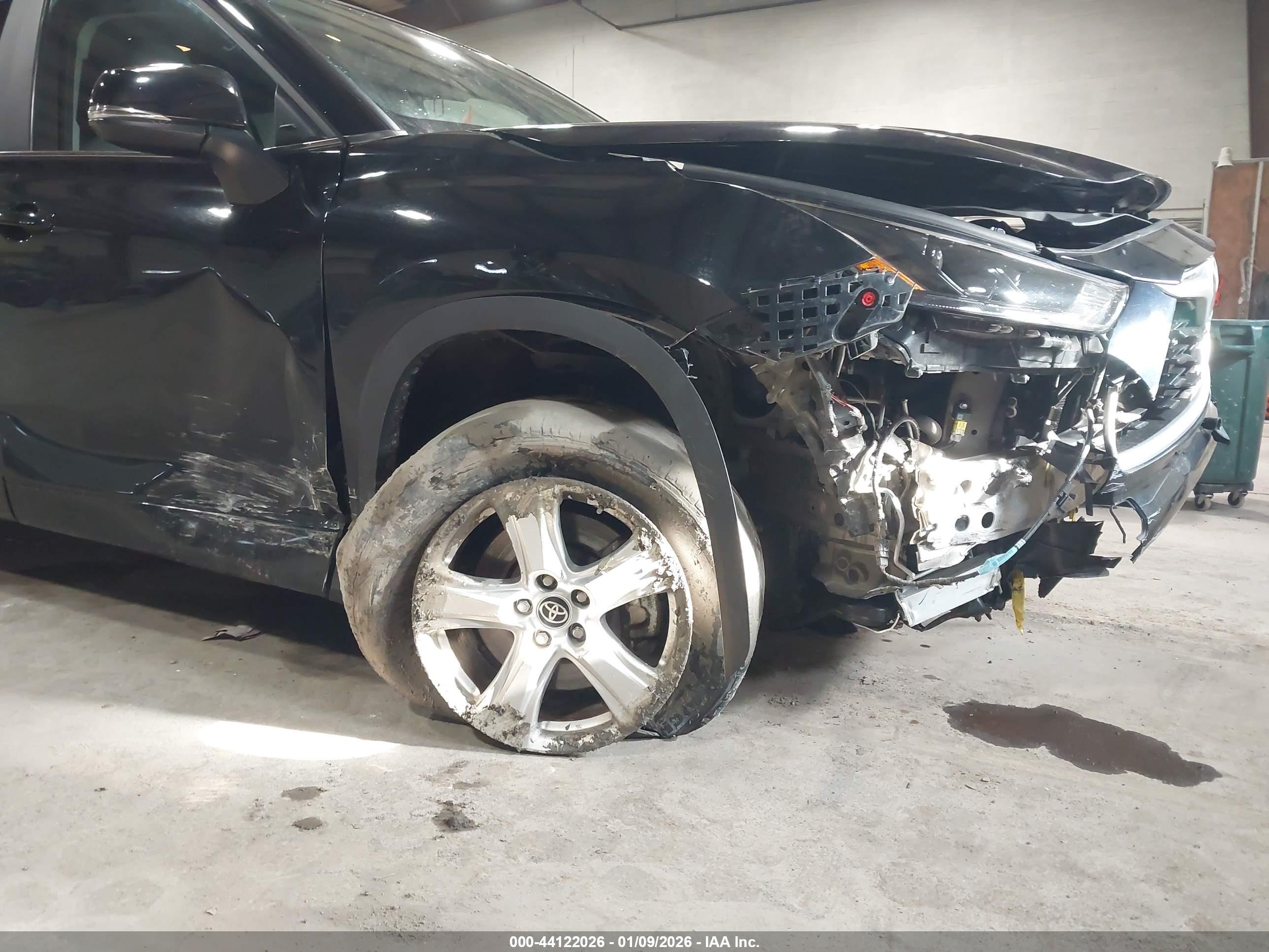 TOYOTA HIGHLANDER image 6