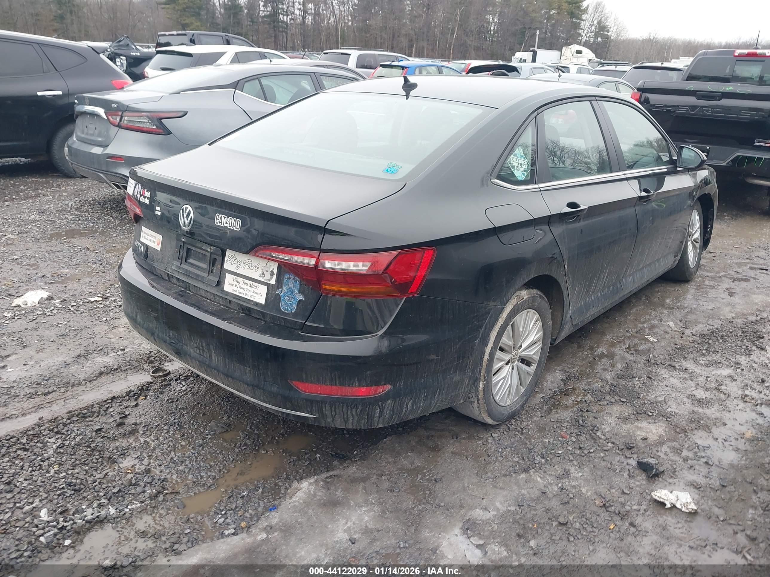 VOLKSWAGEN JETTA image 4