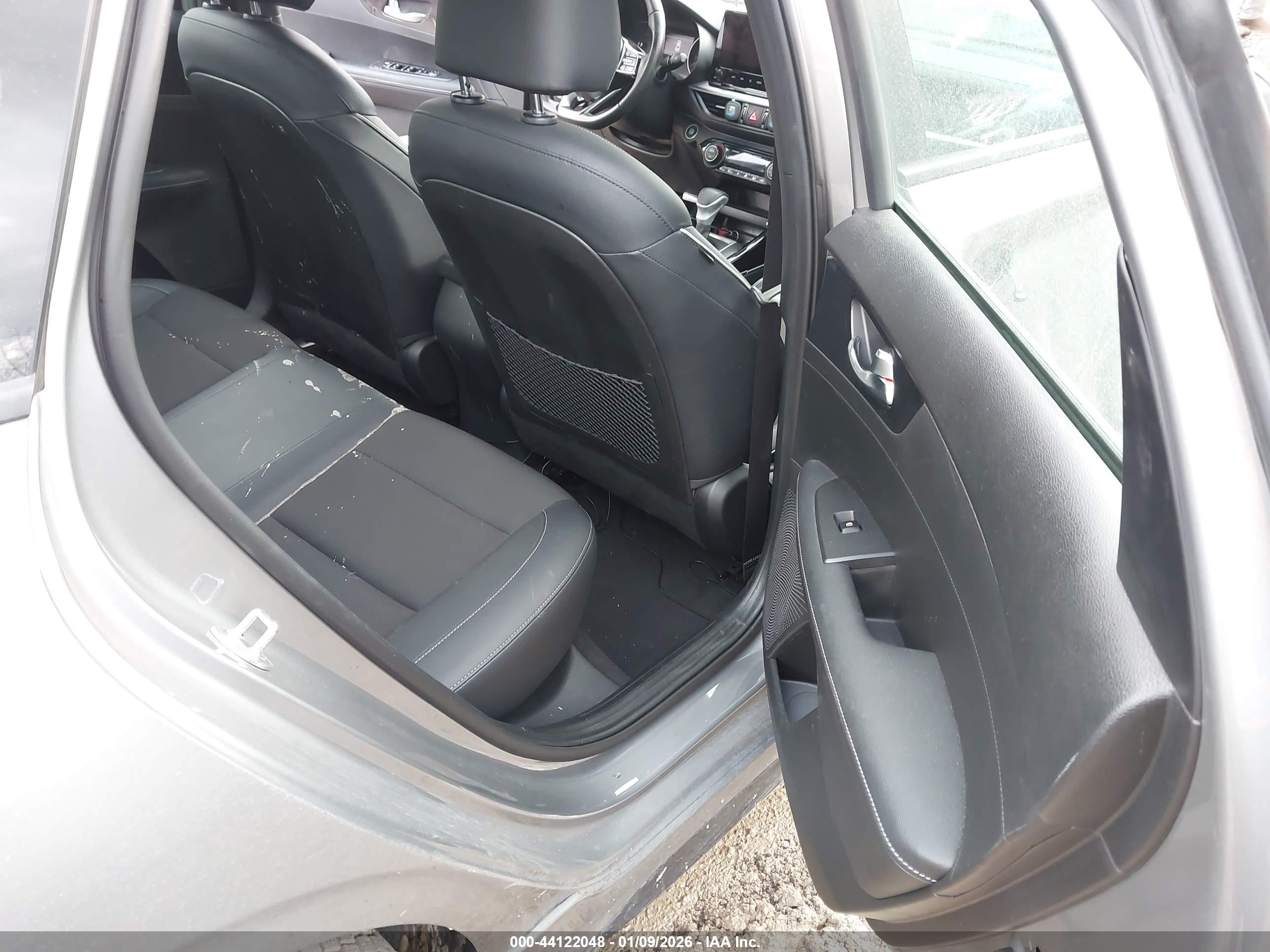 KIA FORTE image 8