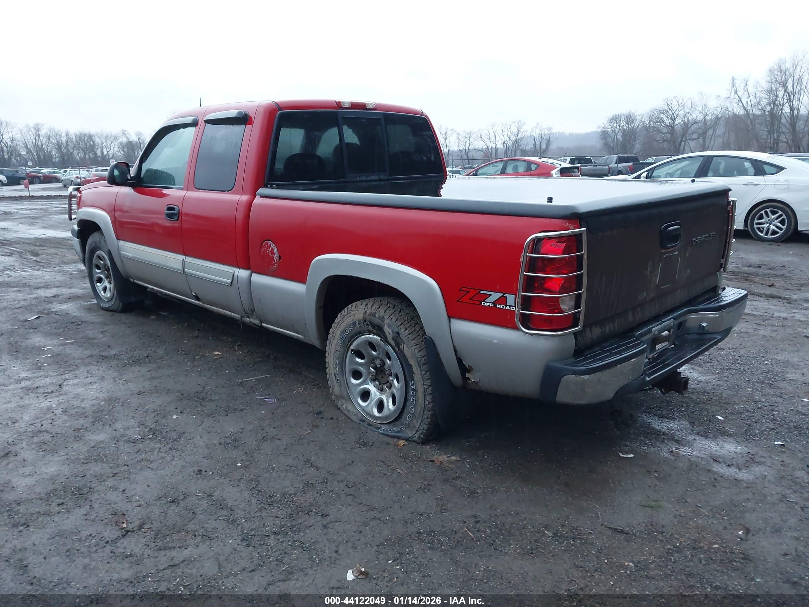 CHEVROLET SILVERADO image 3