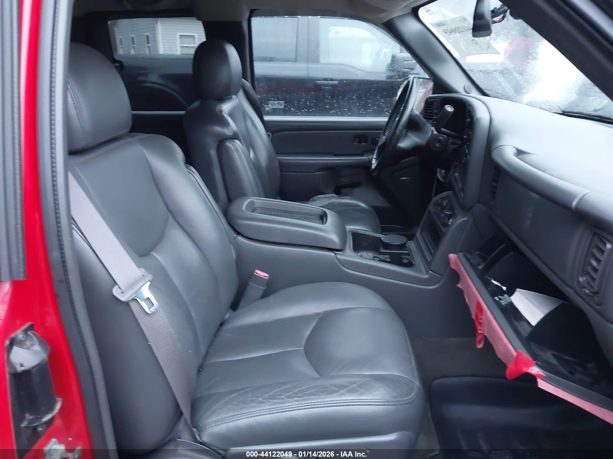 CHEVROLET SILVERADO image 5