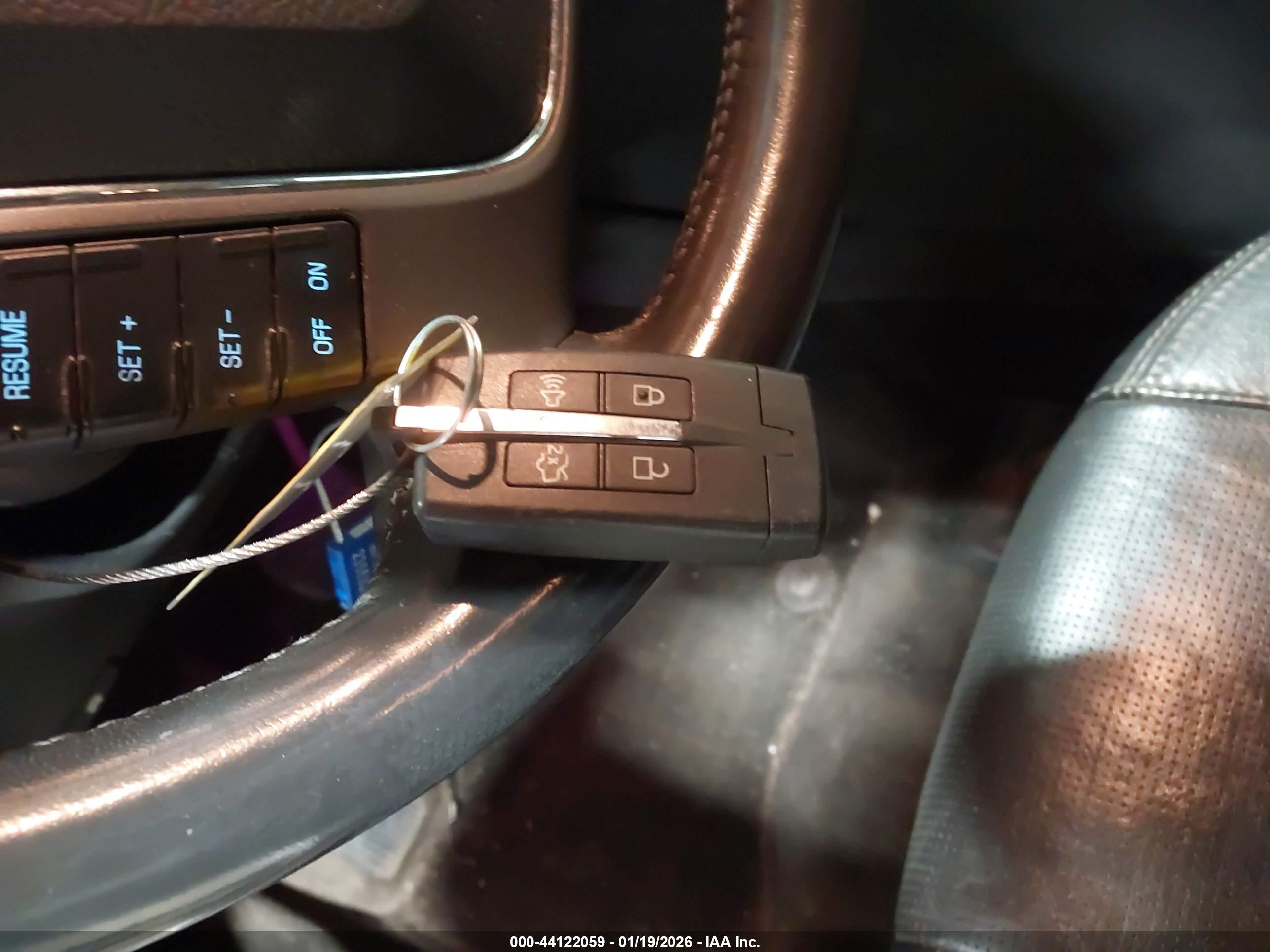 FORD TAURUS image 11
