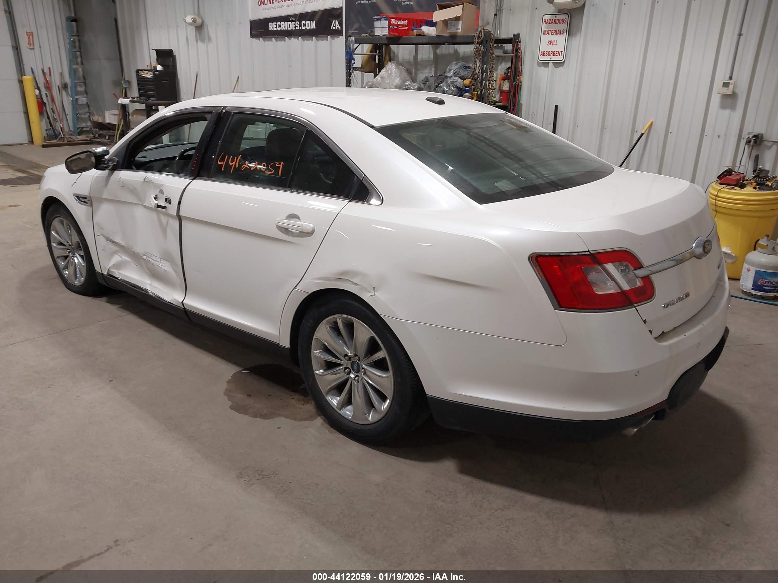 FORD TAURUS image 3
