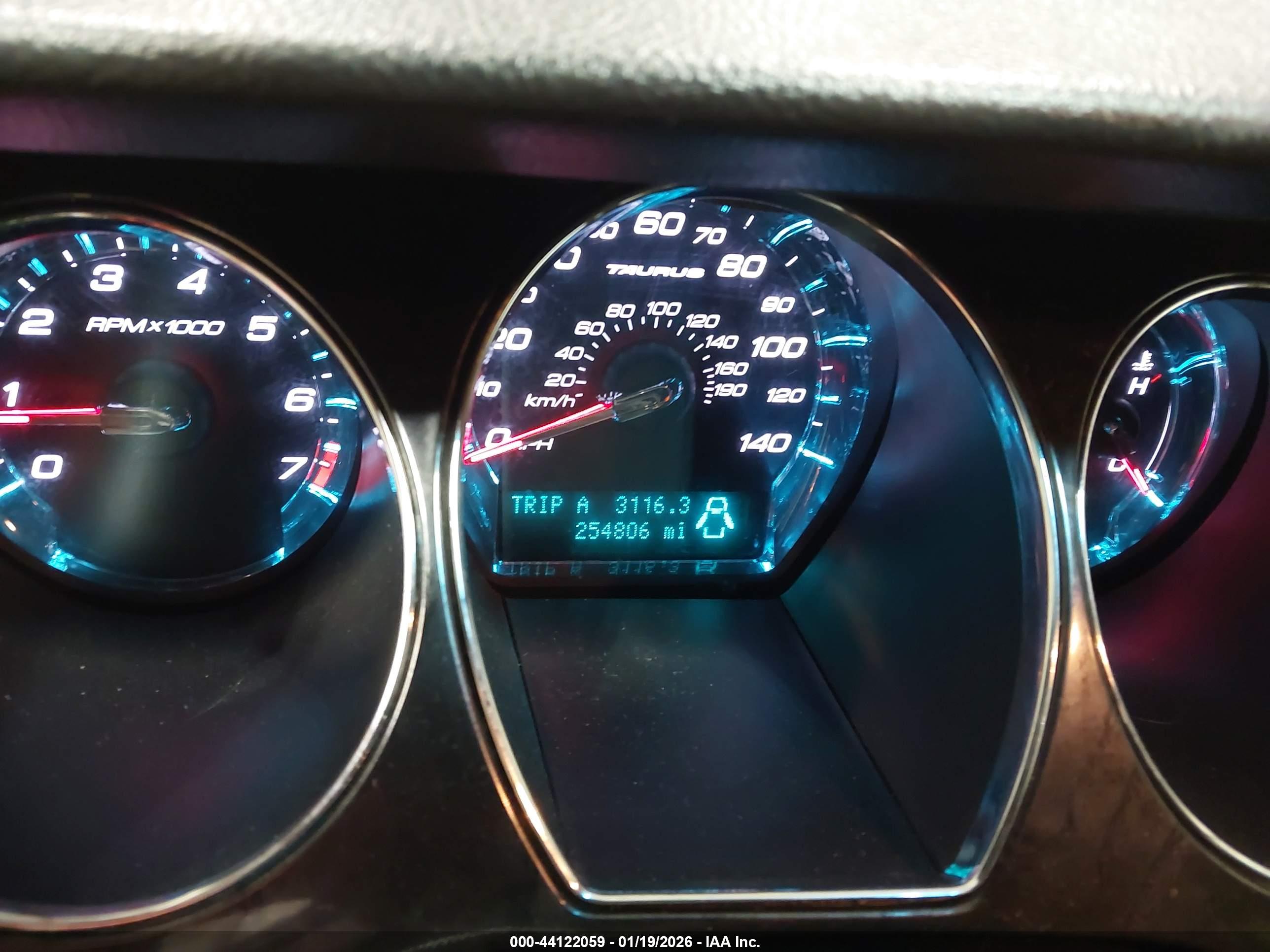 FORD TAURUS image 7