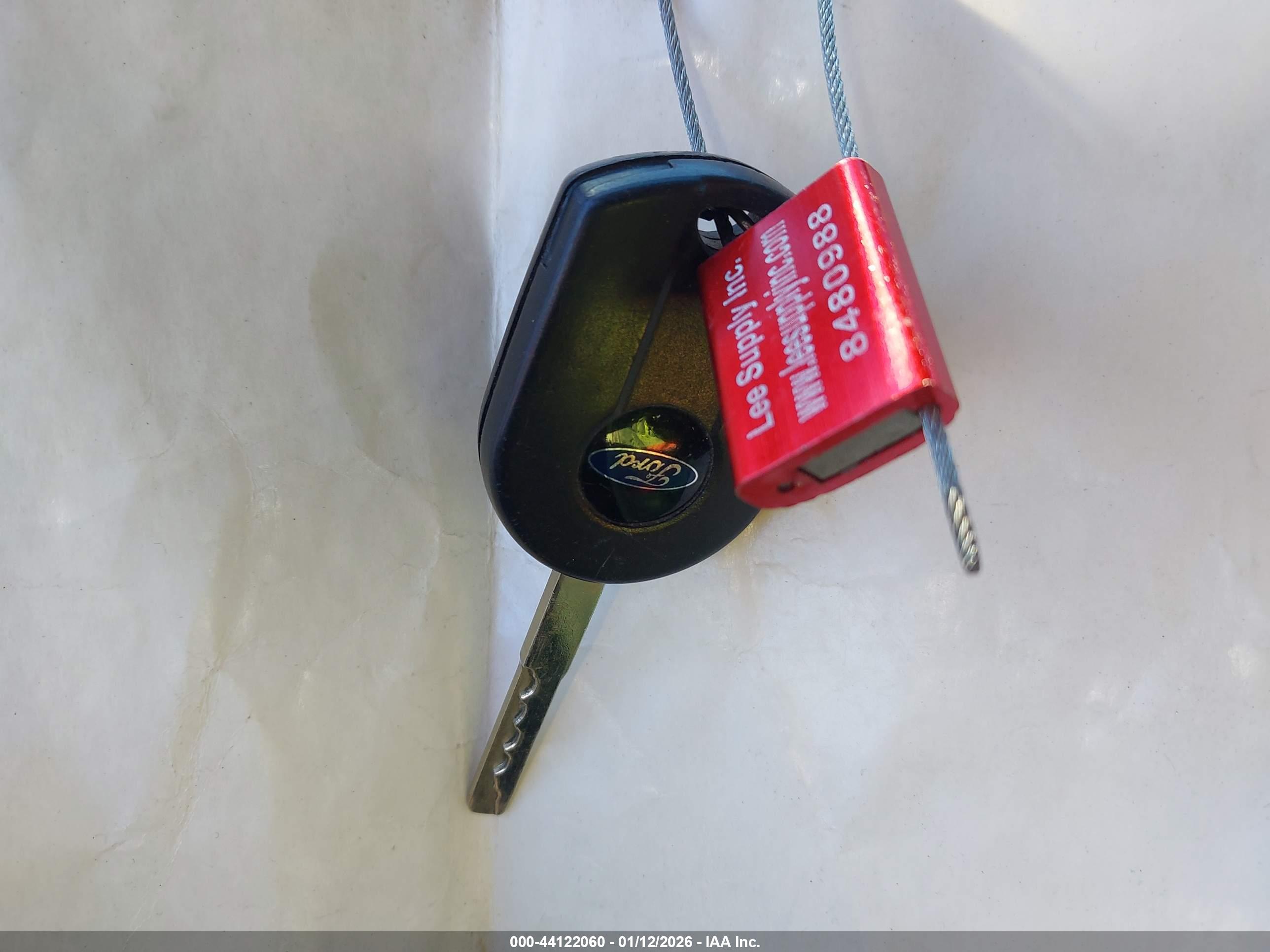 FORD ESCAPE image 11