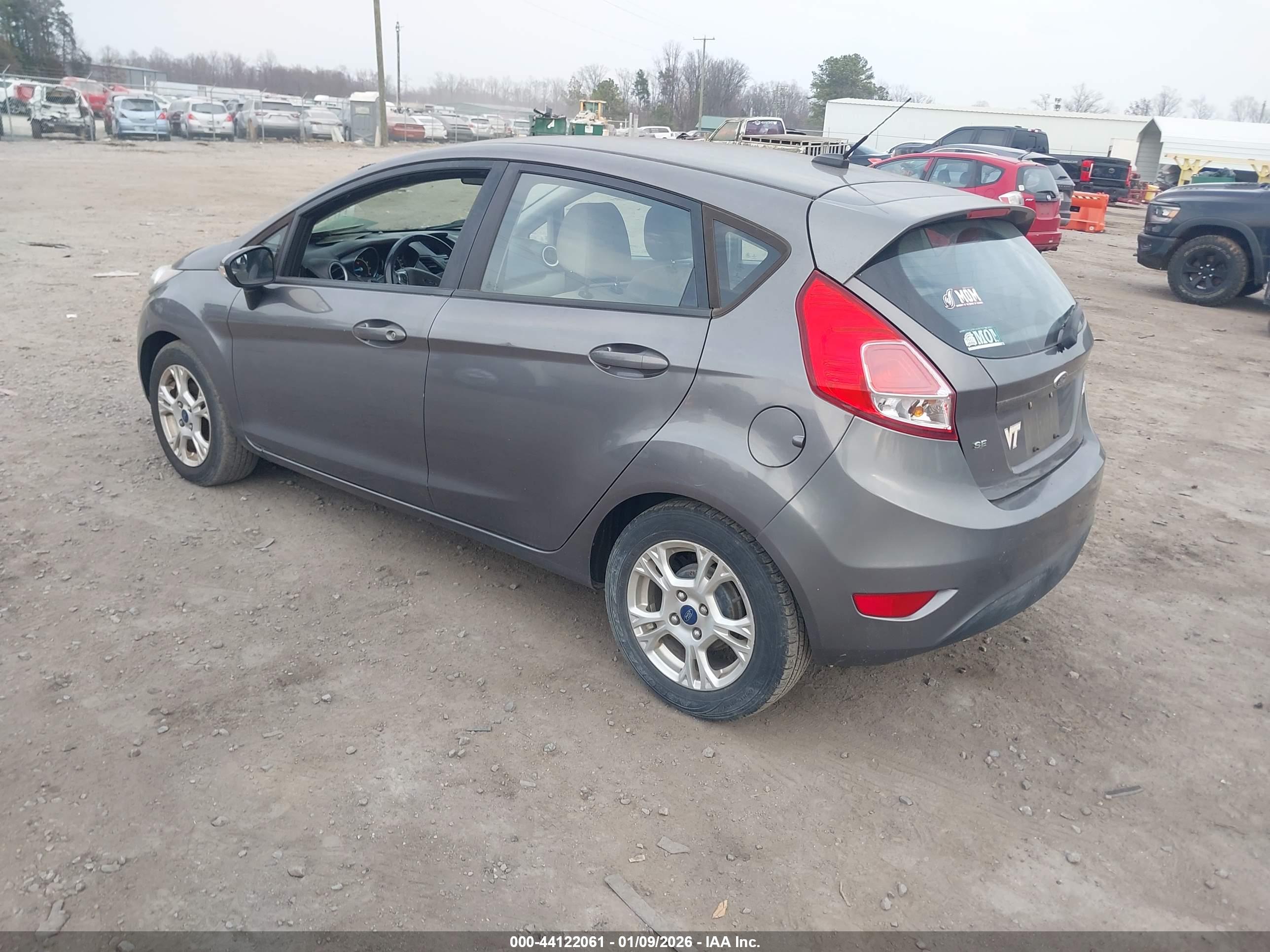 FORD FIESTA image 3