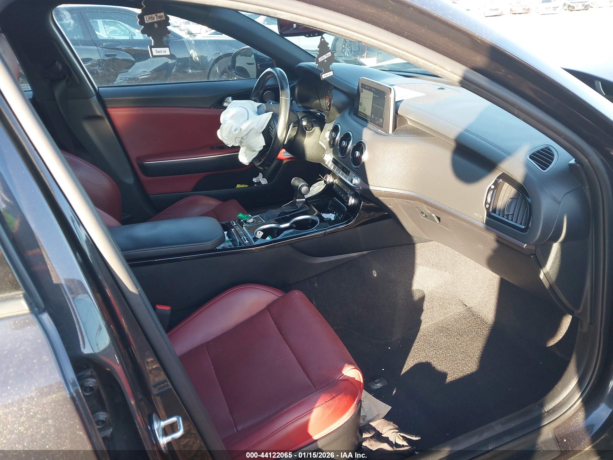 KIA STINGER image 5
