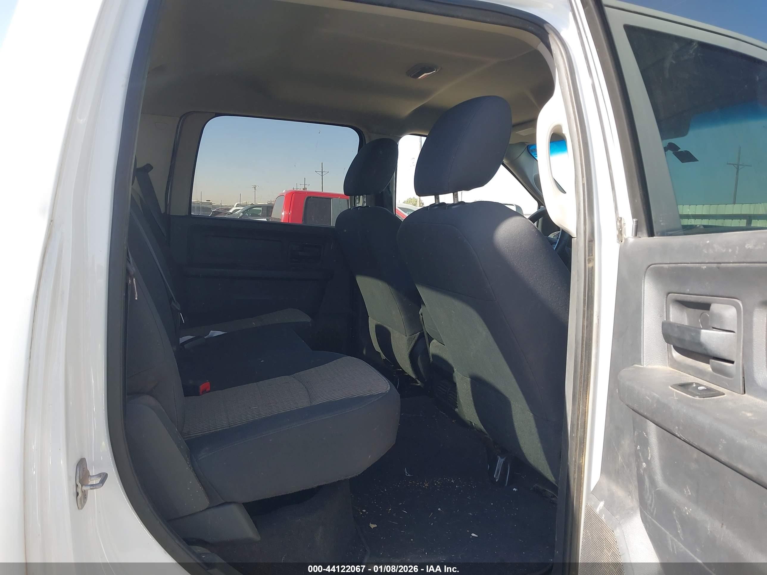 DODGE RAM image 8