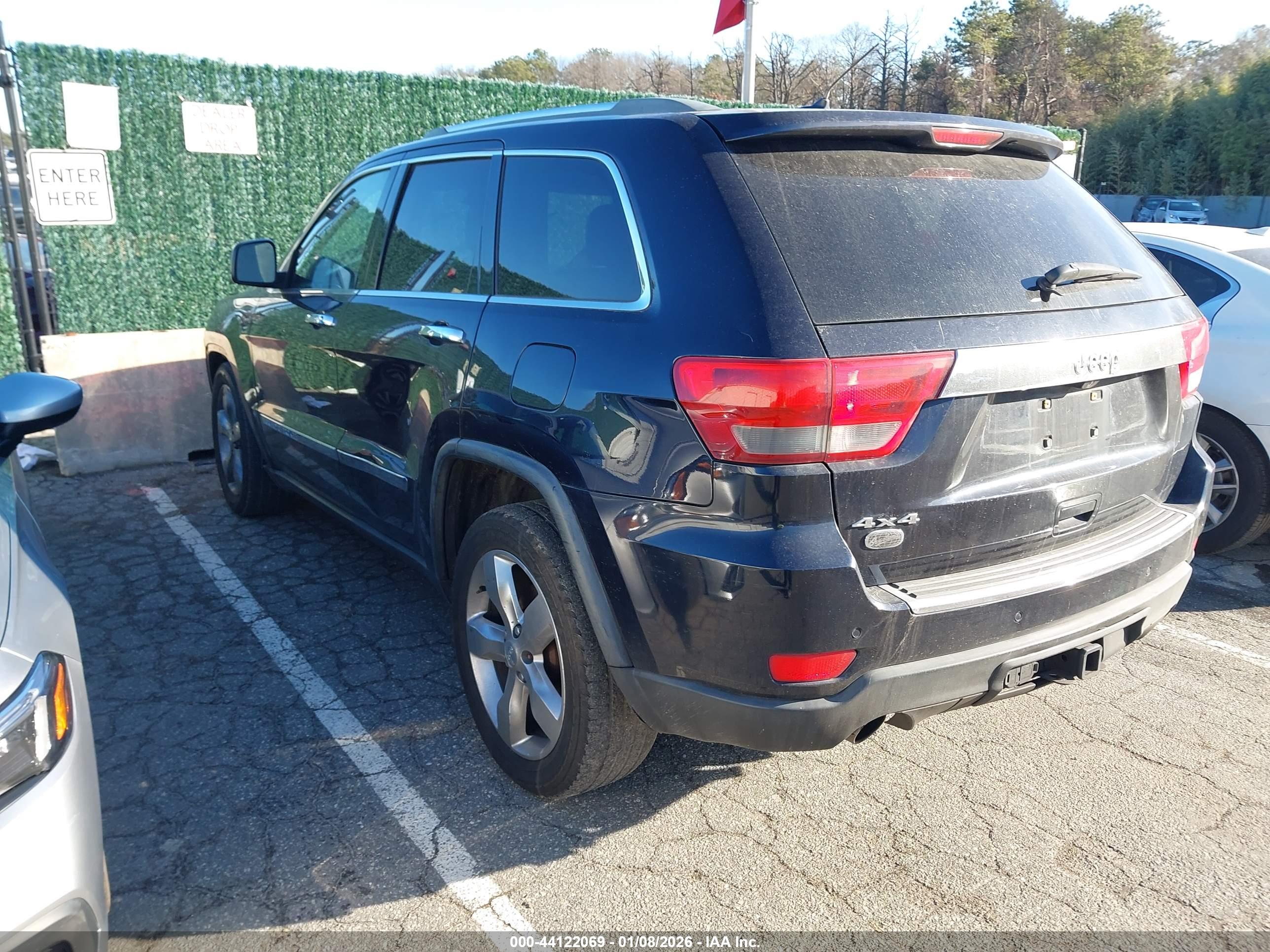 JEEP GRAND image 3