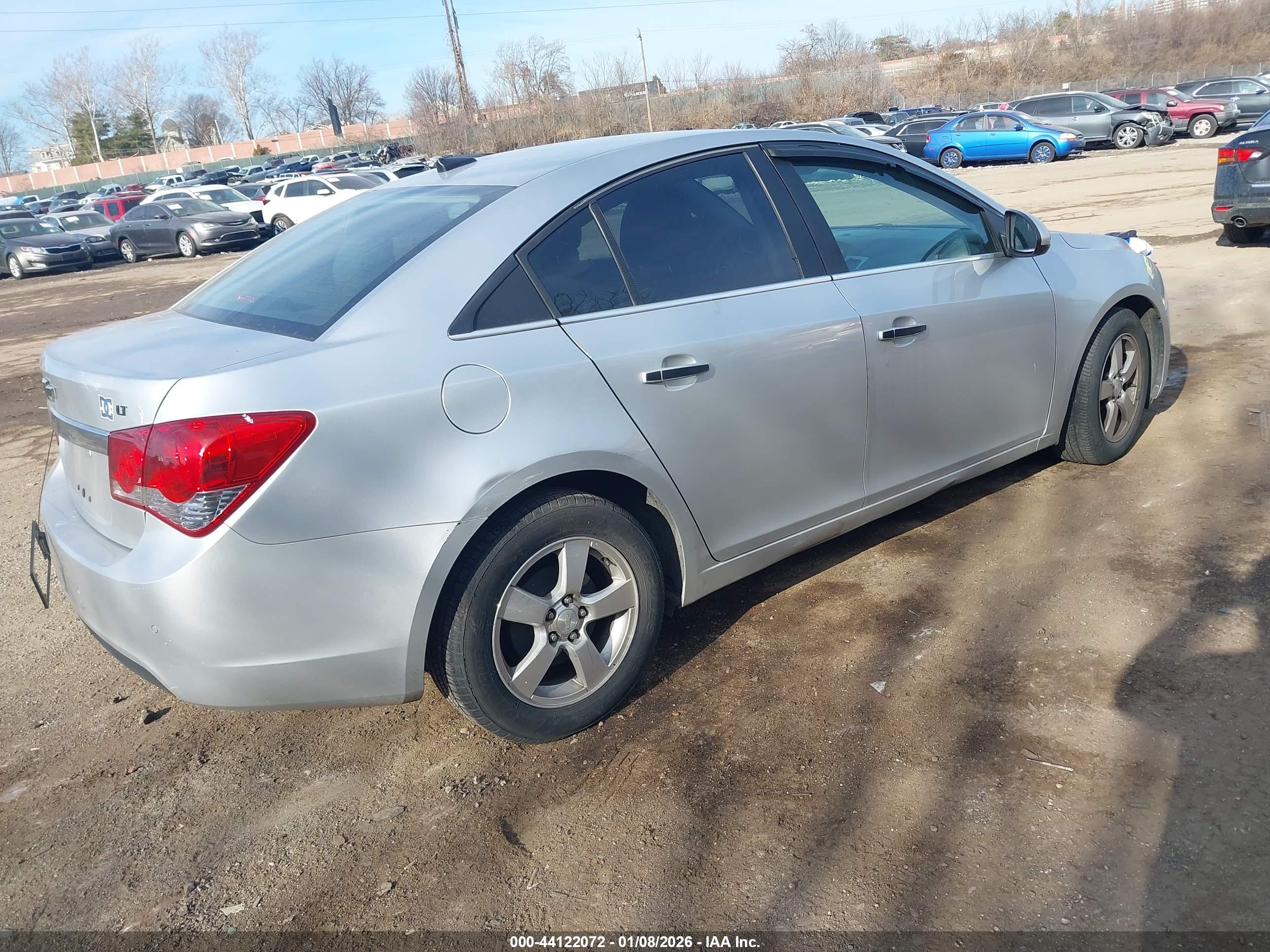 CHEVROLET CRUZE image 4