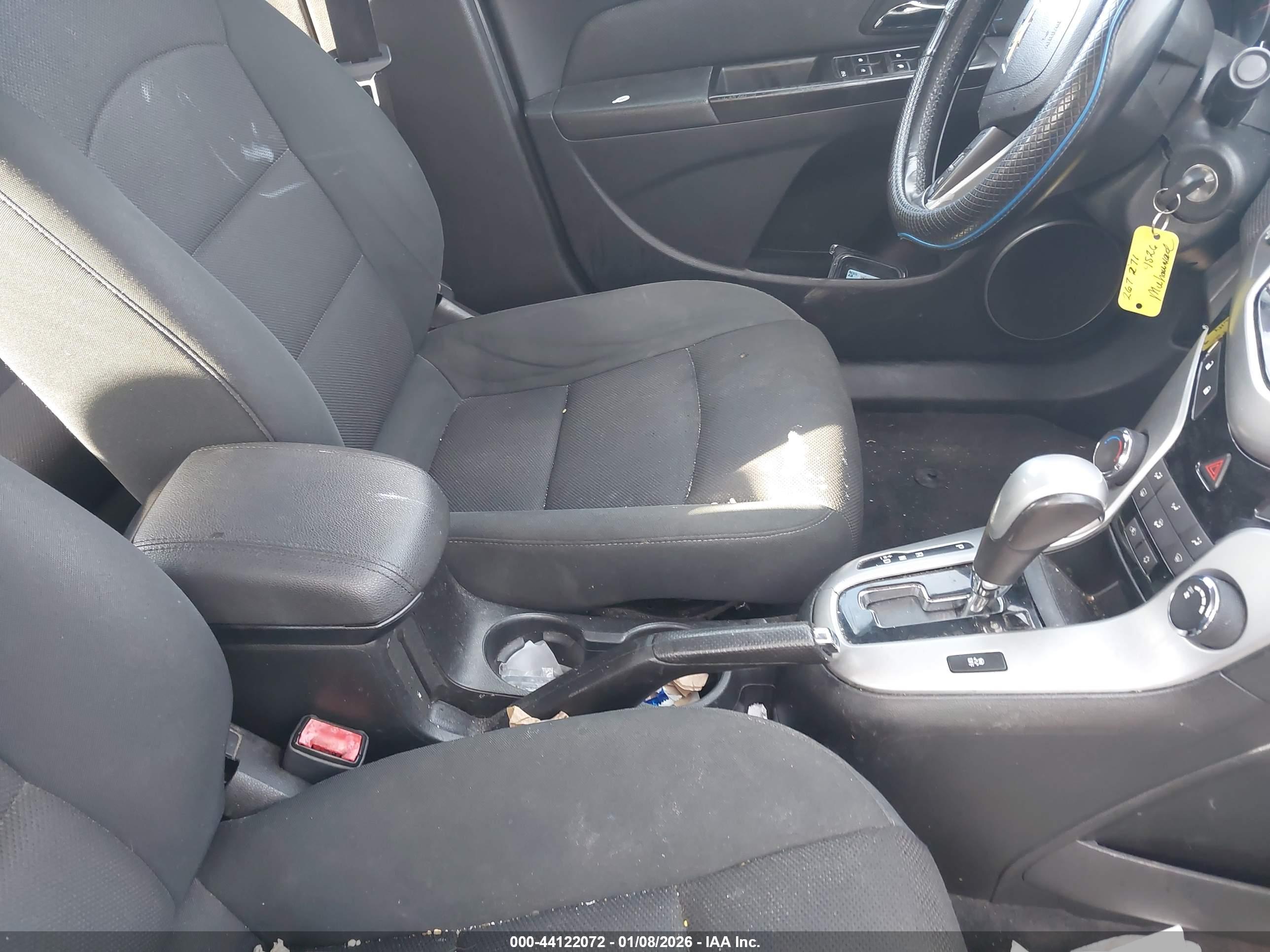 CHEVROLET CRUZE image 5