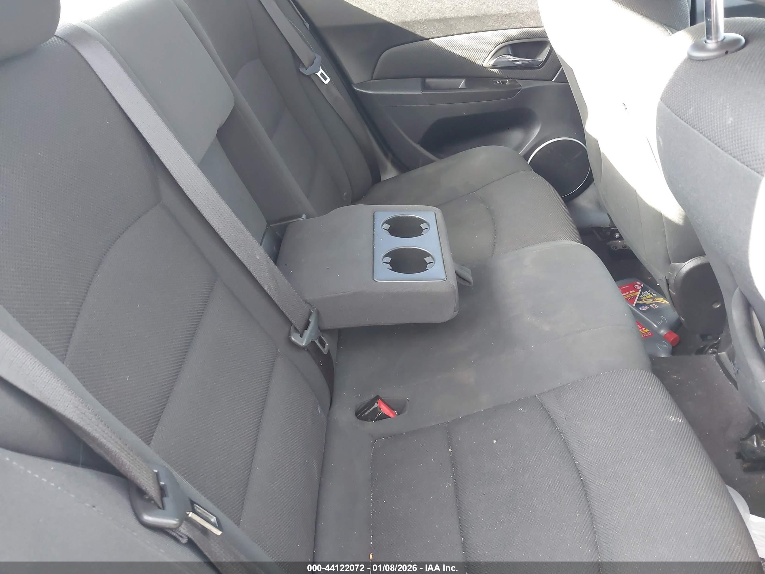 CHEVROLET CRUZE image 8
