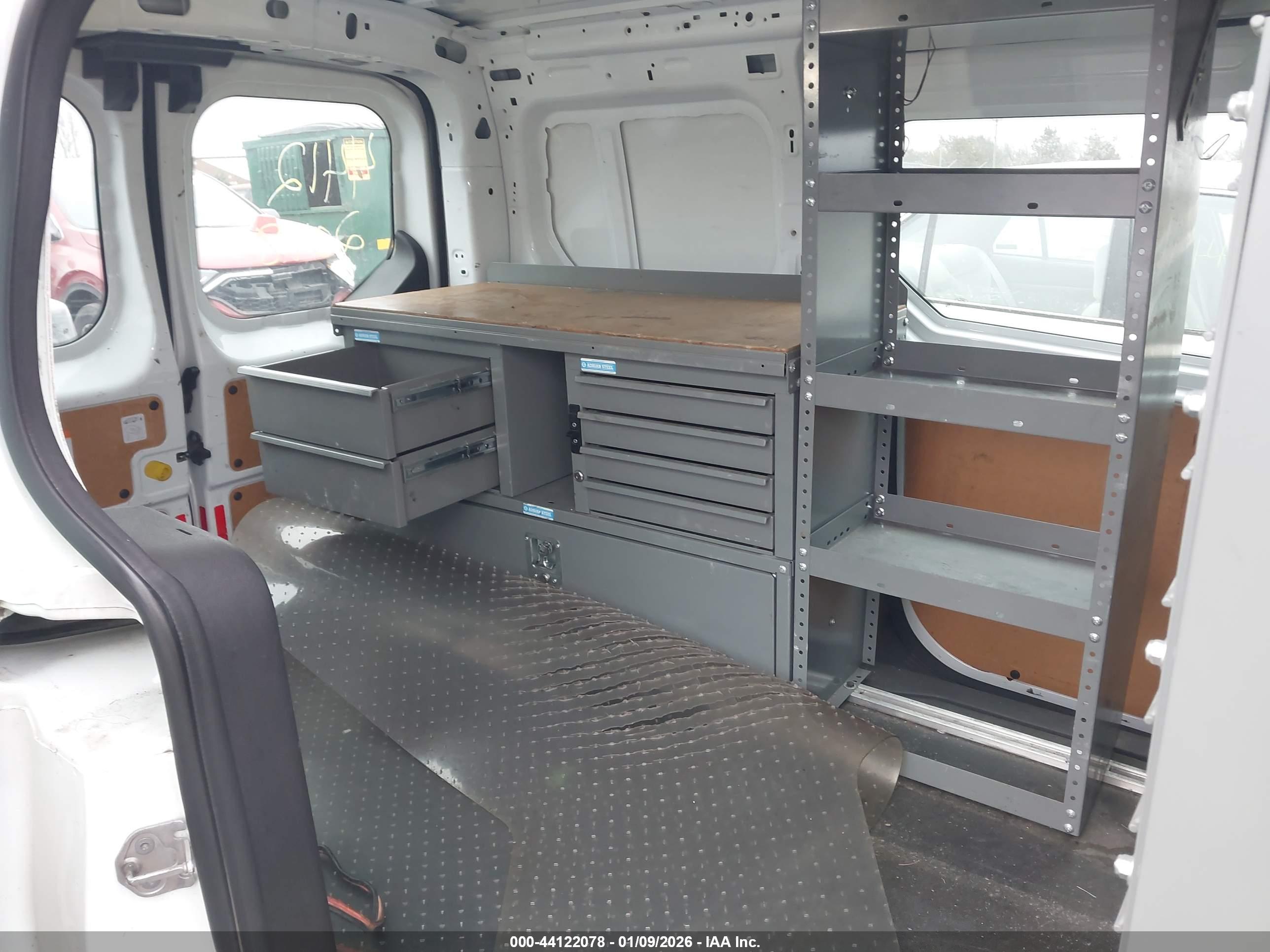 FORD TRANSIT image 8