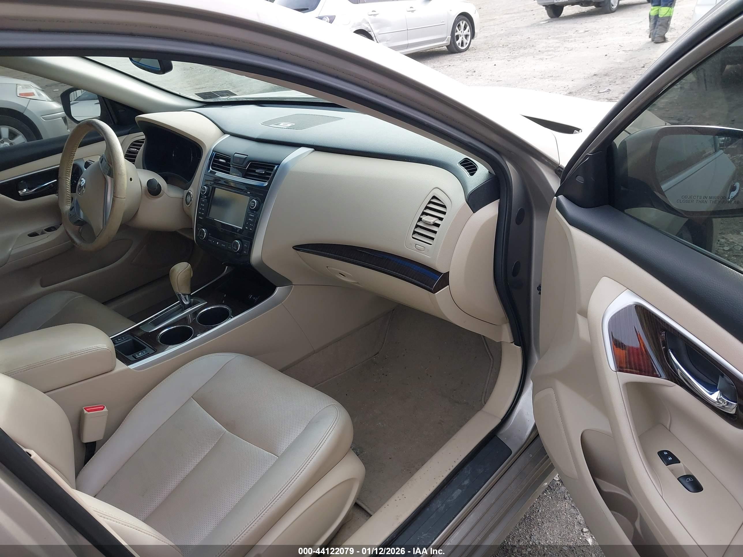 NISSAN ALTIMA image 5