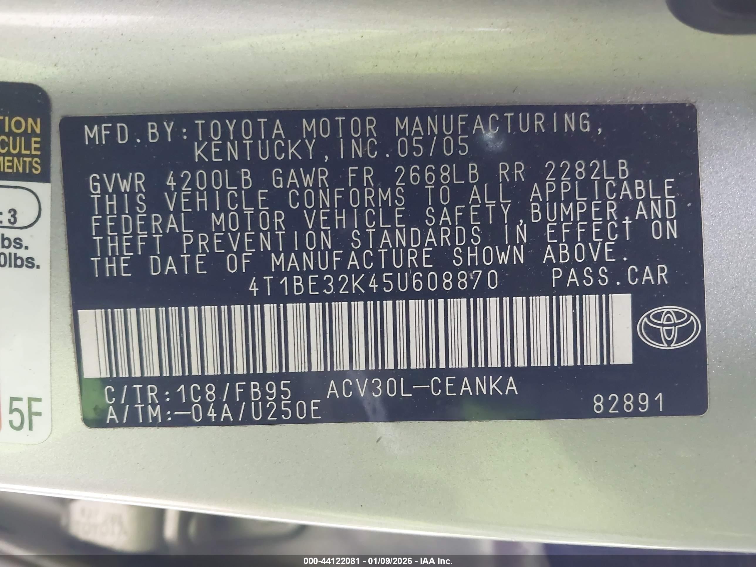 TOYOTA CAMRY image 9