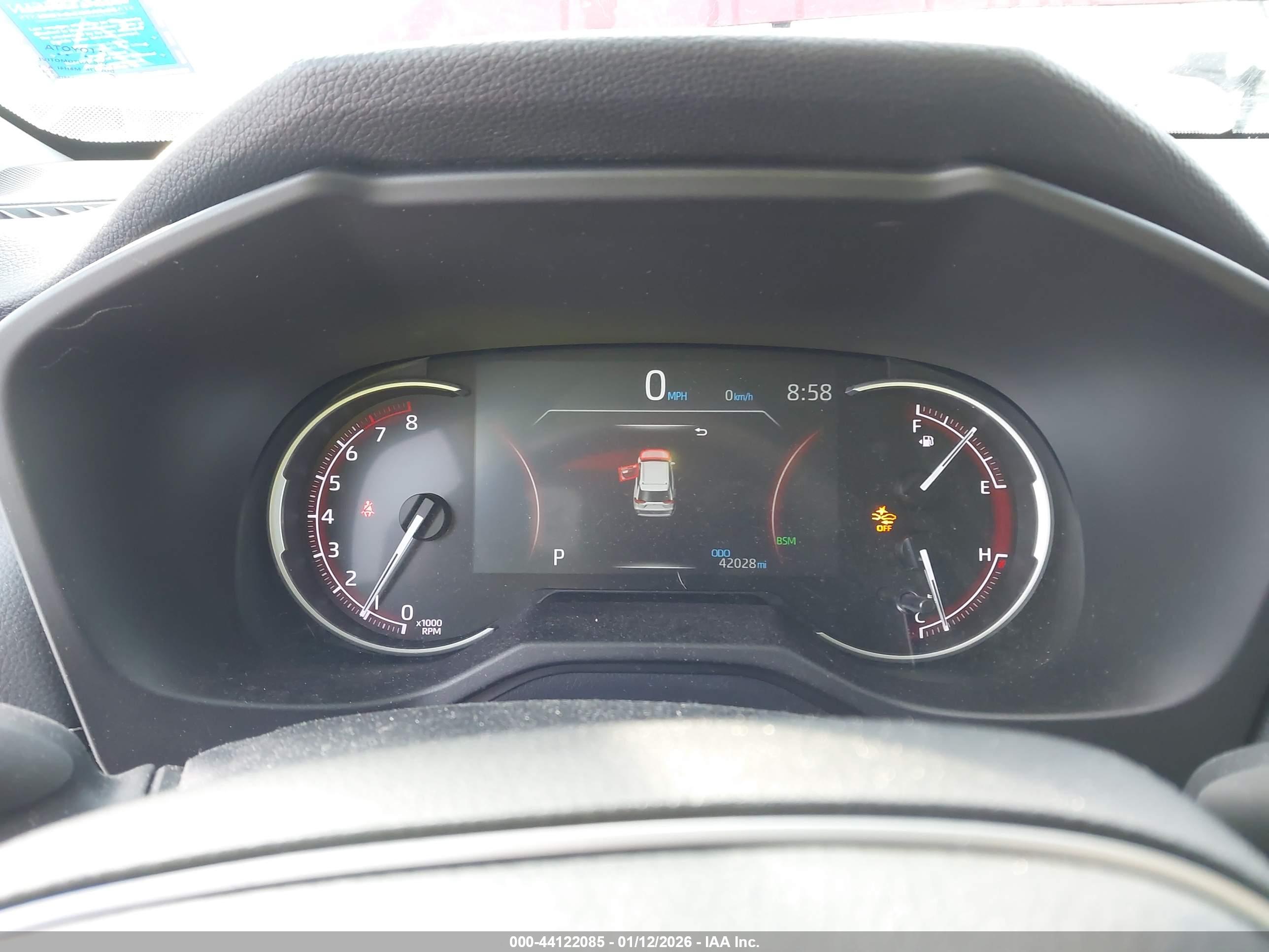 TOYOTA RAV4 image 7