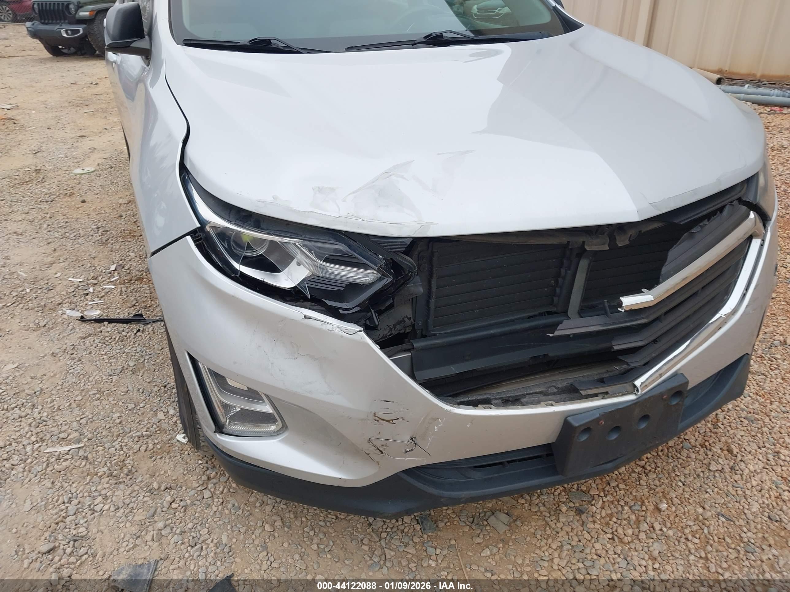 CHEVROLET EQUINOX image 6