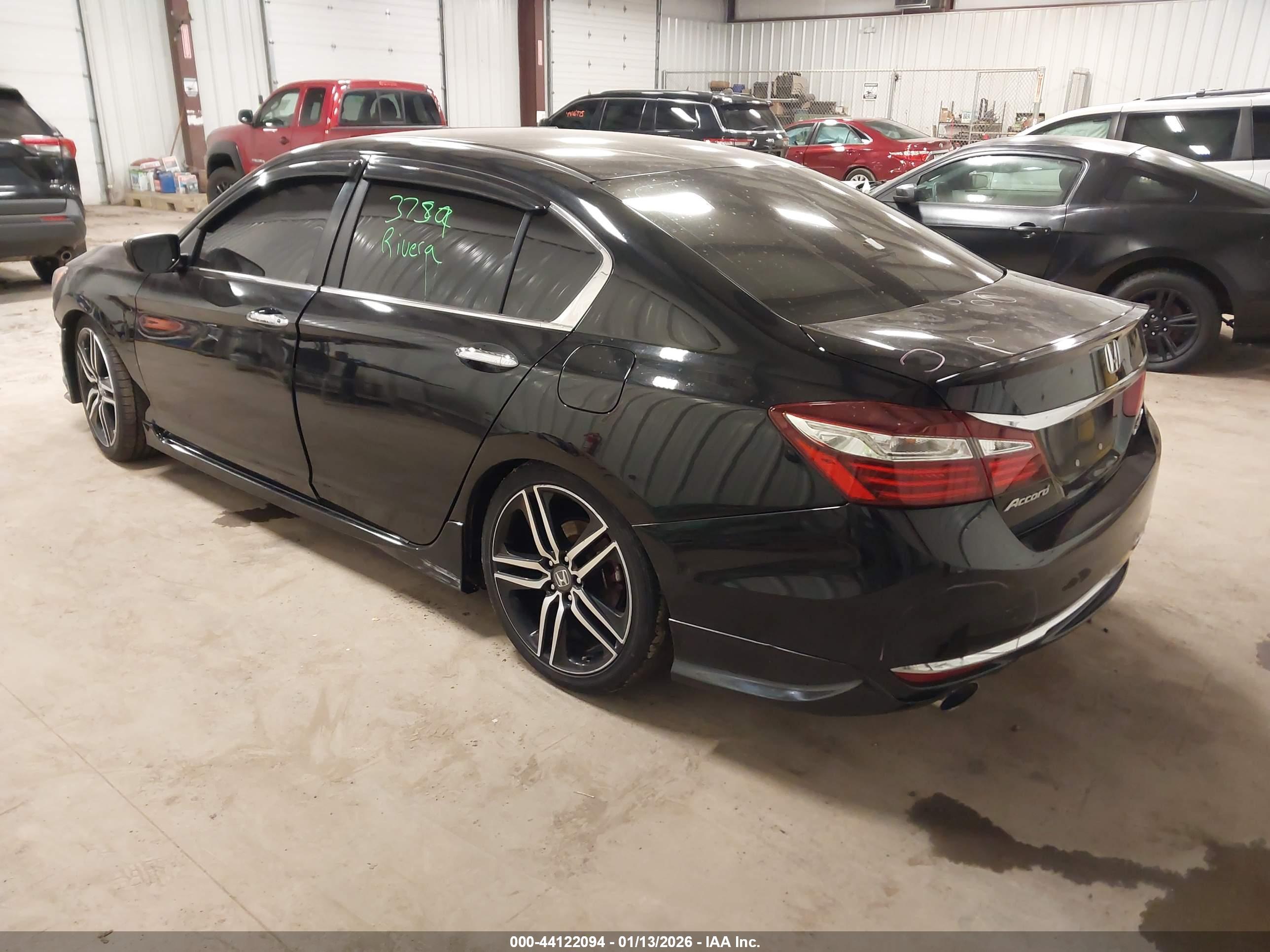HONDA ACCORD image 3
