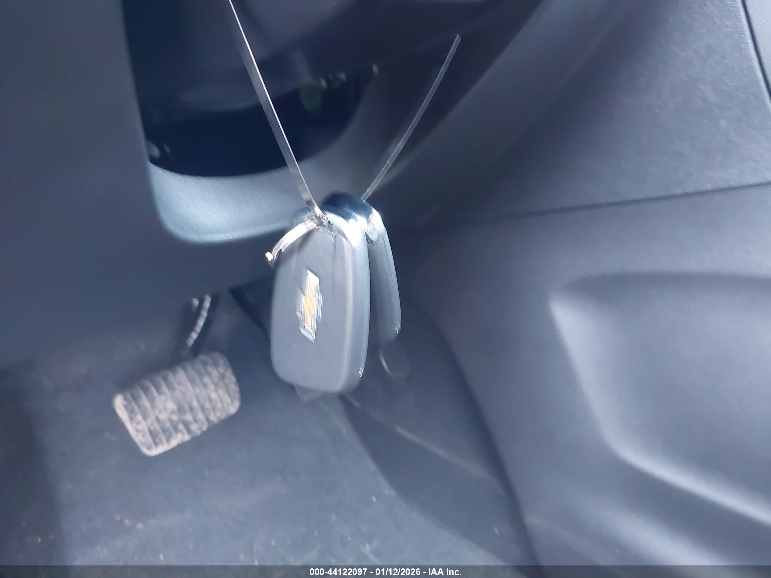 CHEVROLET EQUINOX image 11