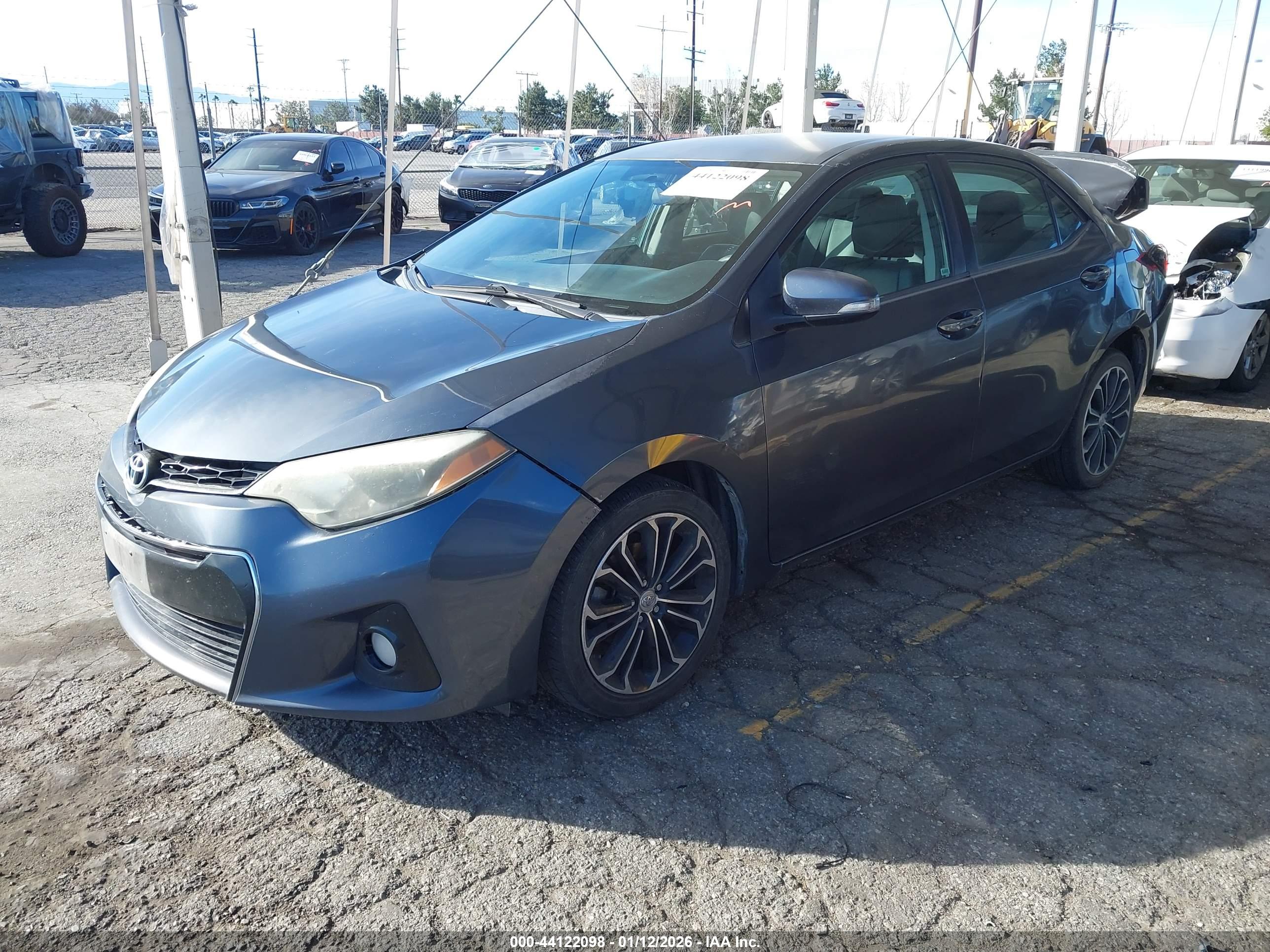 TOYOTA COROLLA image 2