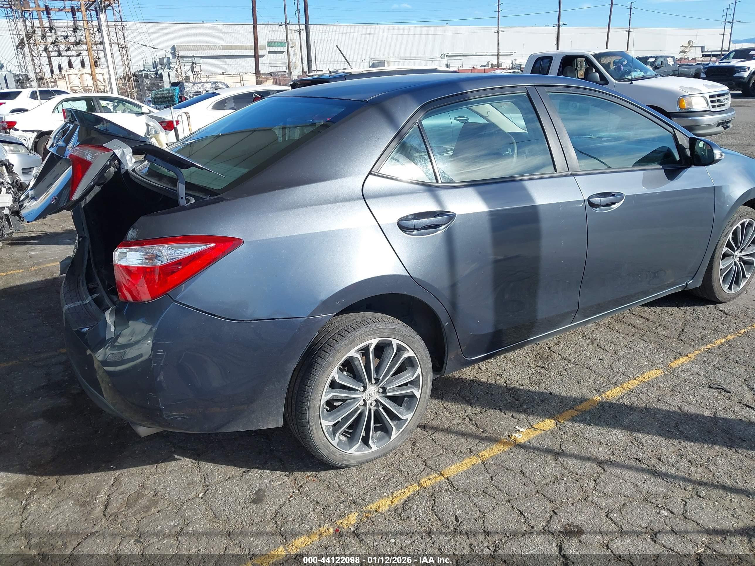 TOYOTA COROLLA image 4