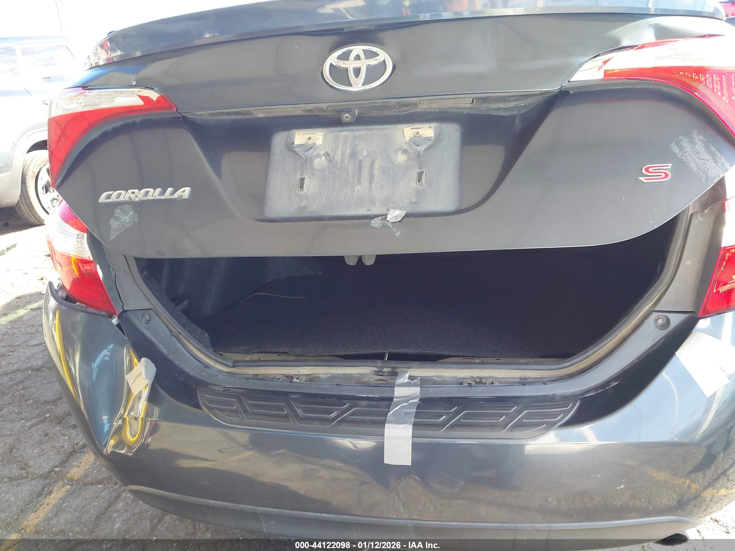 TOYOTA COROLLA image 6