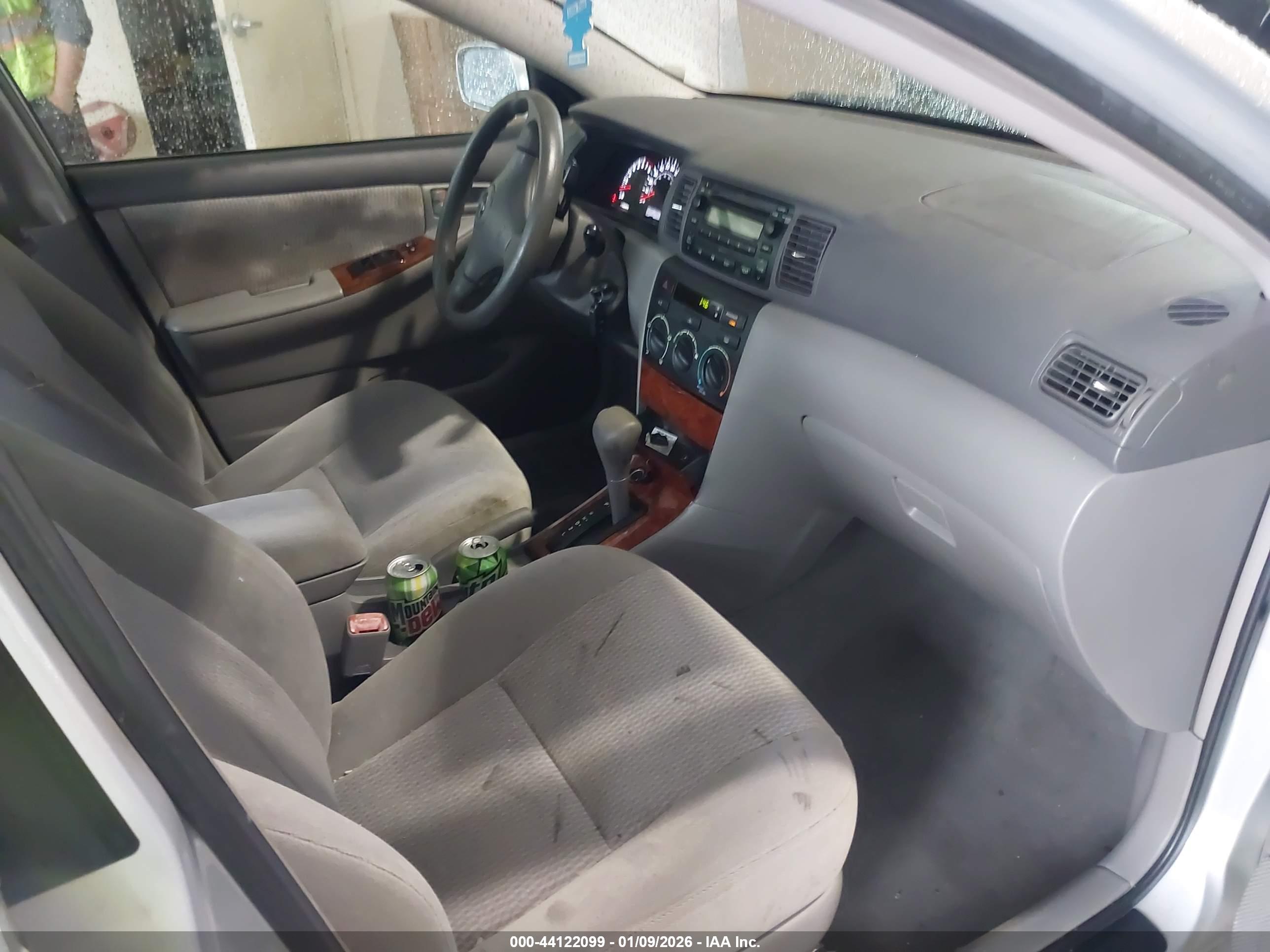TOYOTA COROLLA image 5
