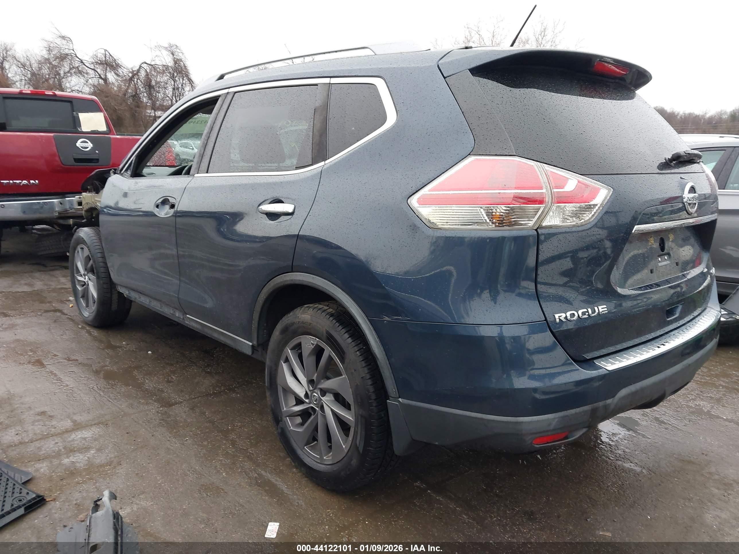 NISSAN ROGUE image 3