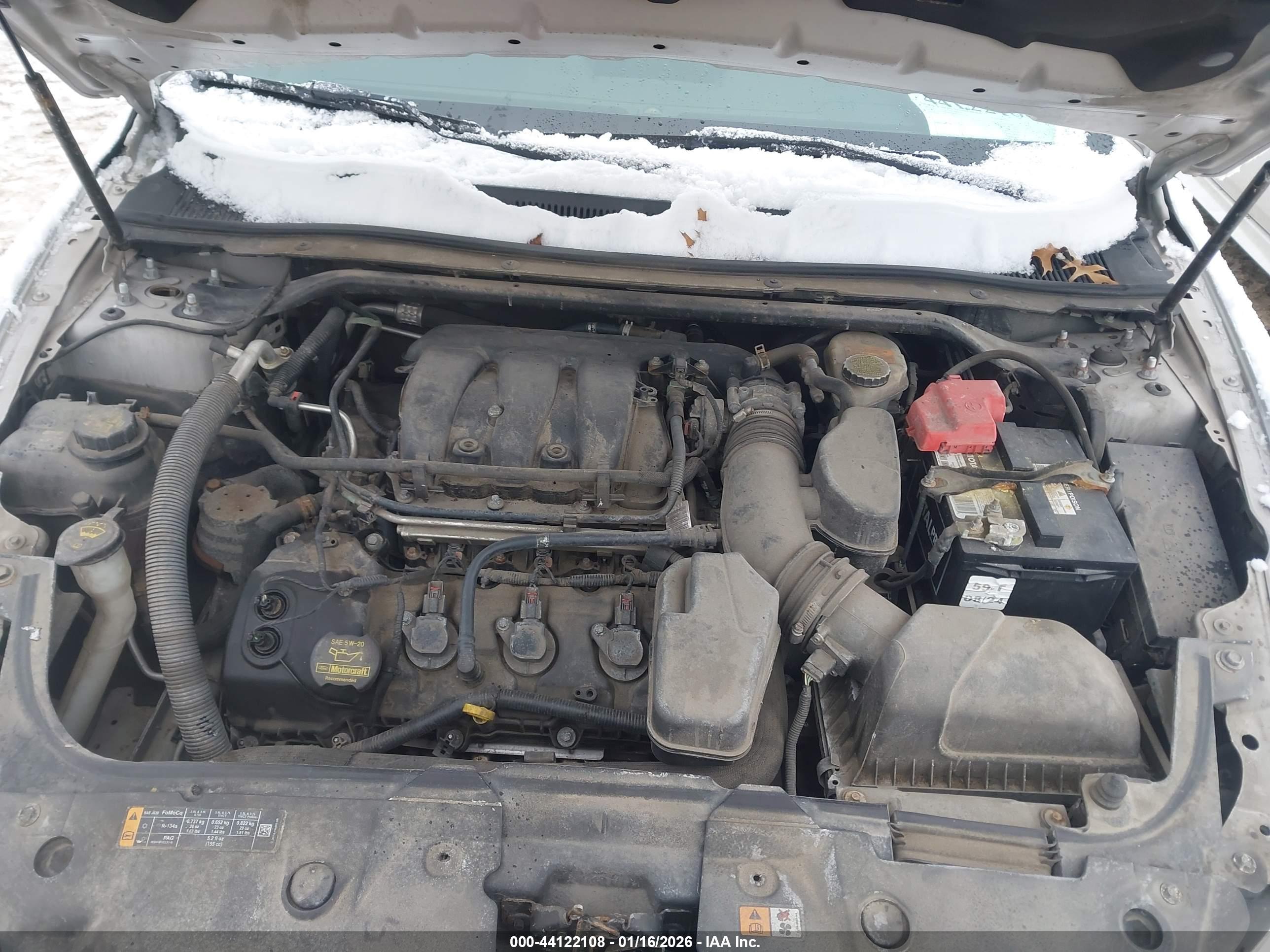 FORD TAURUS image 10