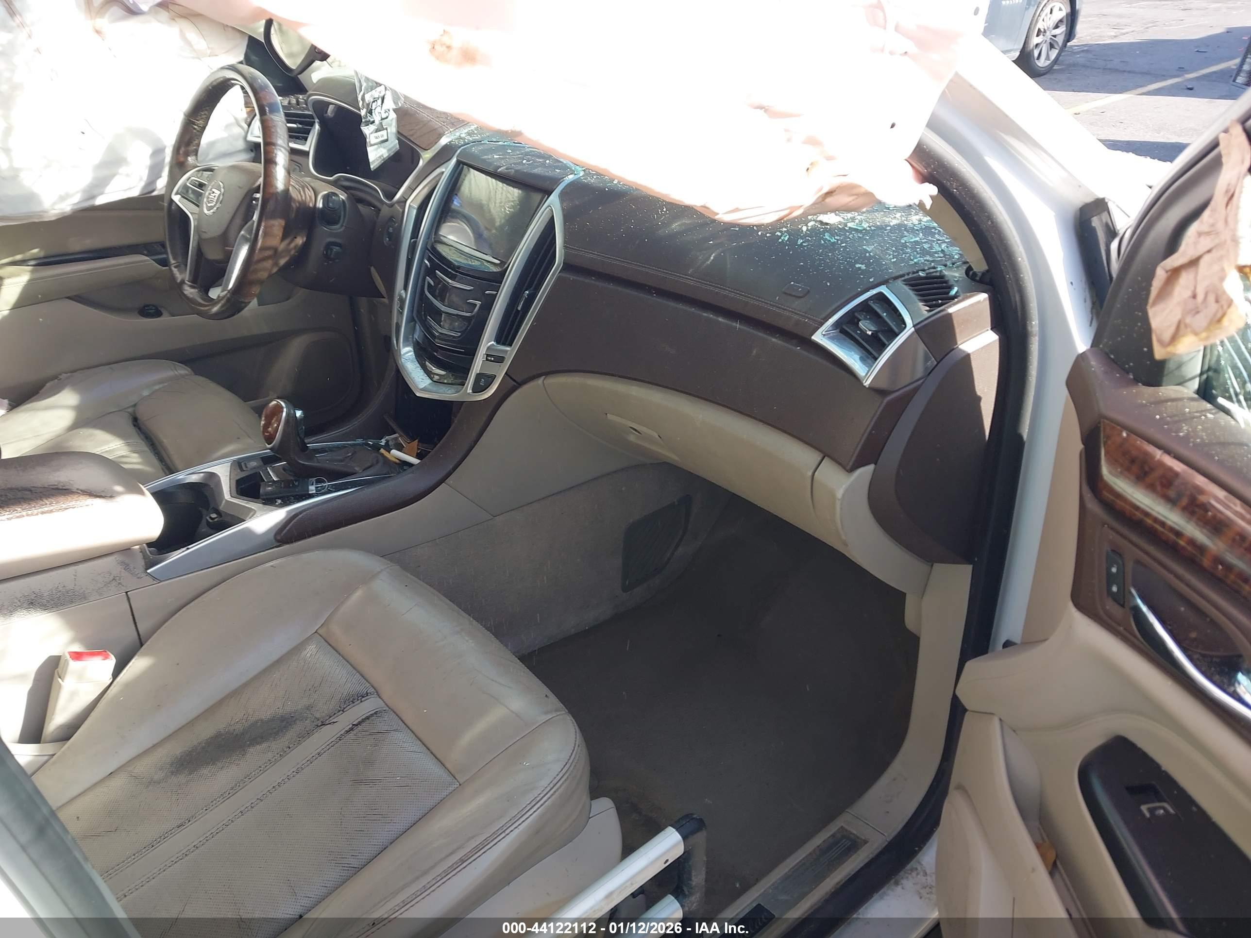 CADILLAC SRX image 5