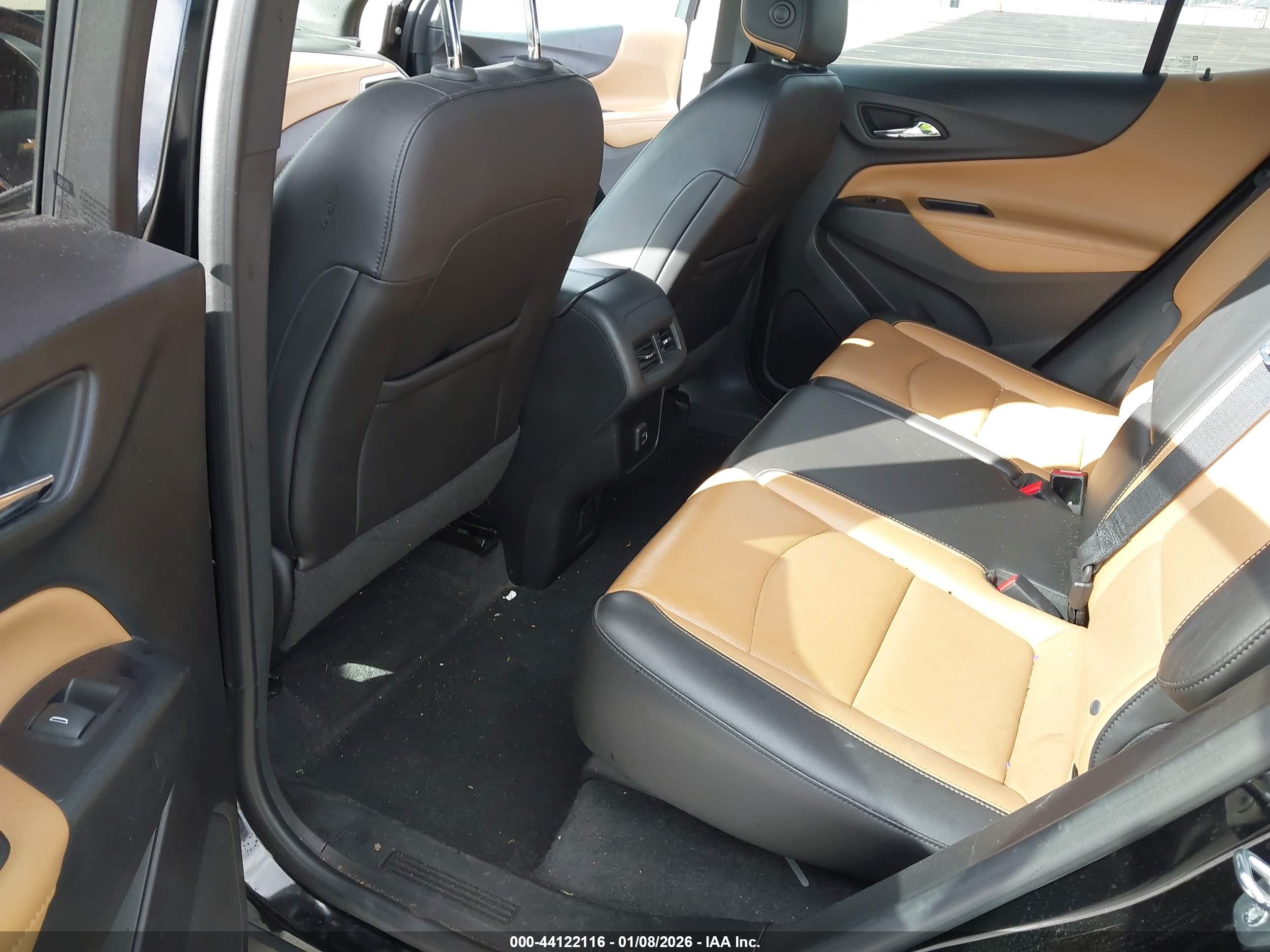 CHEVROLET EQUINOX image 8