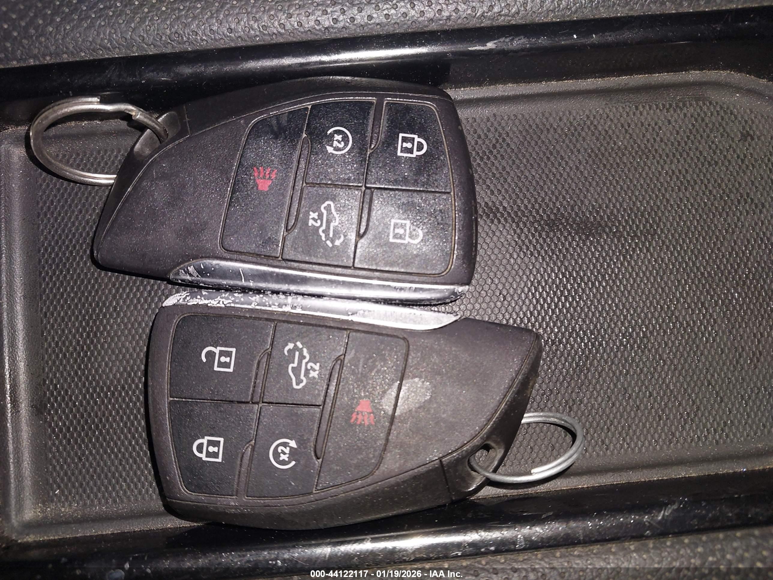 GMC SIERRA image 11